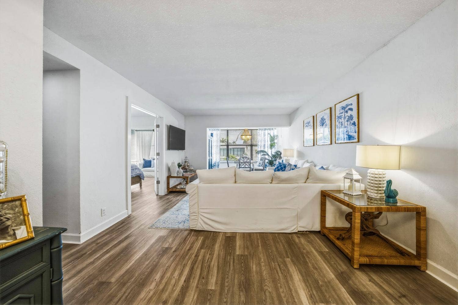 40 Isle Of Venice Drive, #9, Fort Lauderdale, FL 33301 40 Isle of Venice Dr Fort-large-031-002-