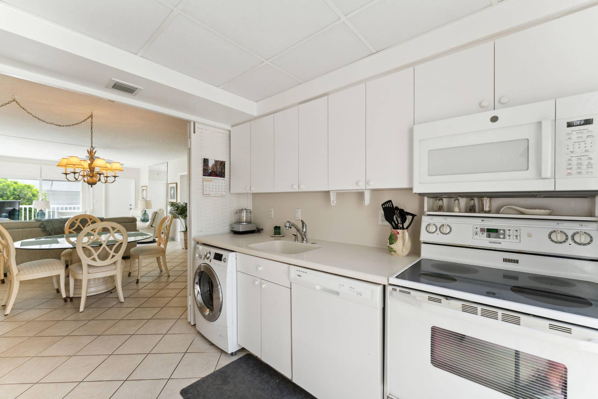 1470 S Ocean Boulevard, #1002, Lauderdale-By-The-Sea, Lauderdale By The Sea, FL 33062 4-web-or-mls-DSC05204