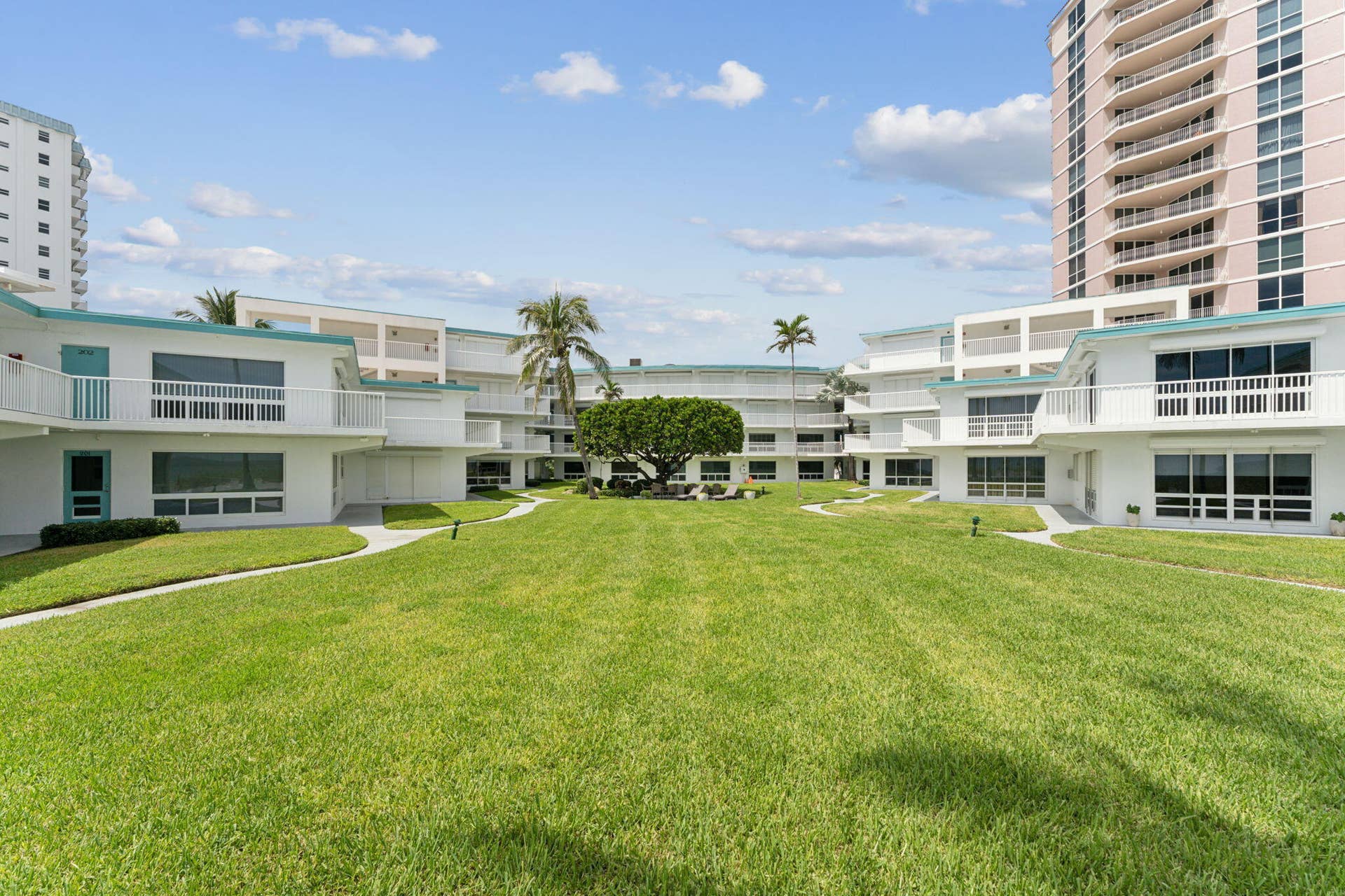 1470 S Ocean Boulevard, #1002, Lauderdale-By-The-Sea, Lauderdale By The Sea, FL 33062 23-web-or-mls-22-web-or-mls-DSC01146