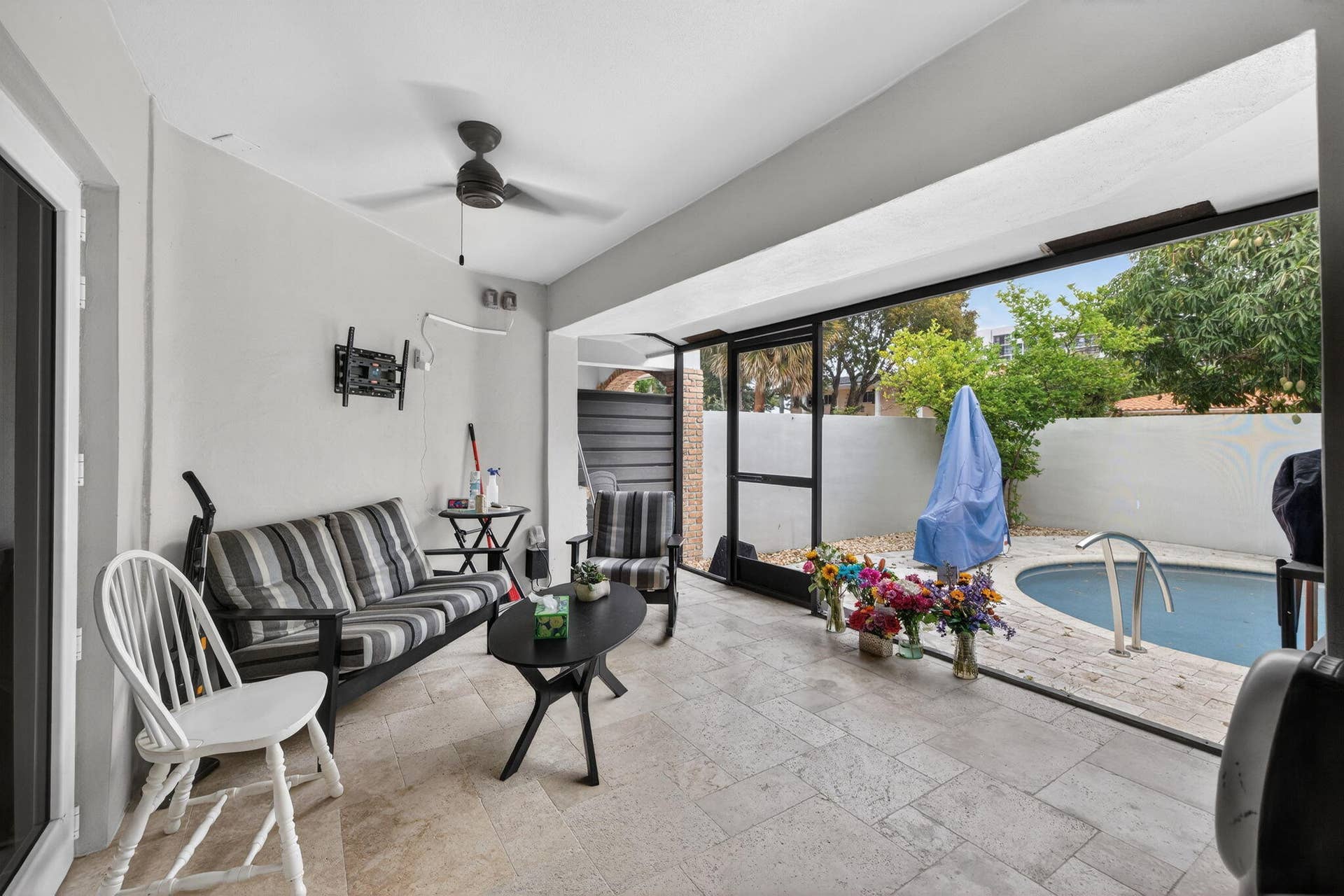 Large Screened Front Patio