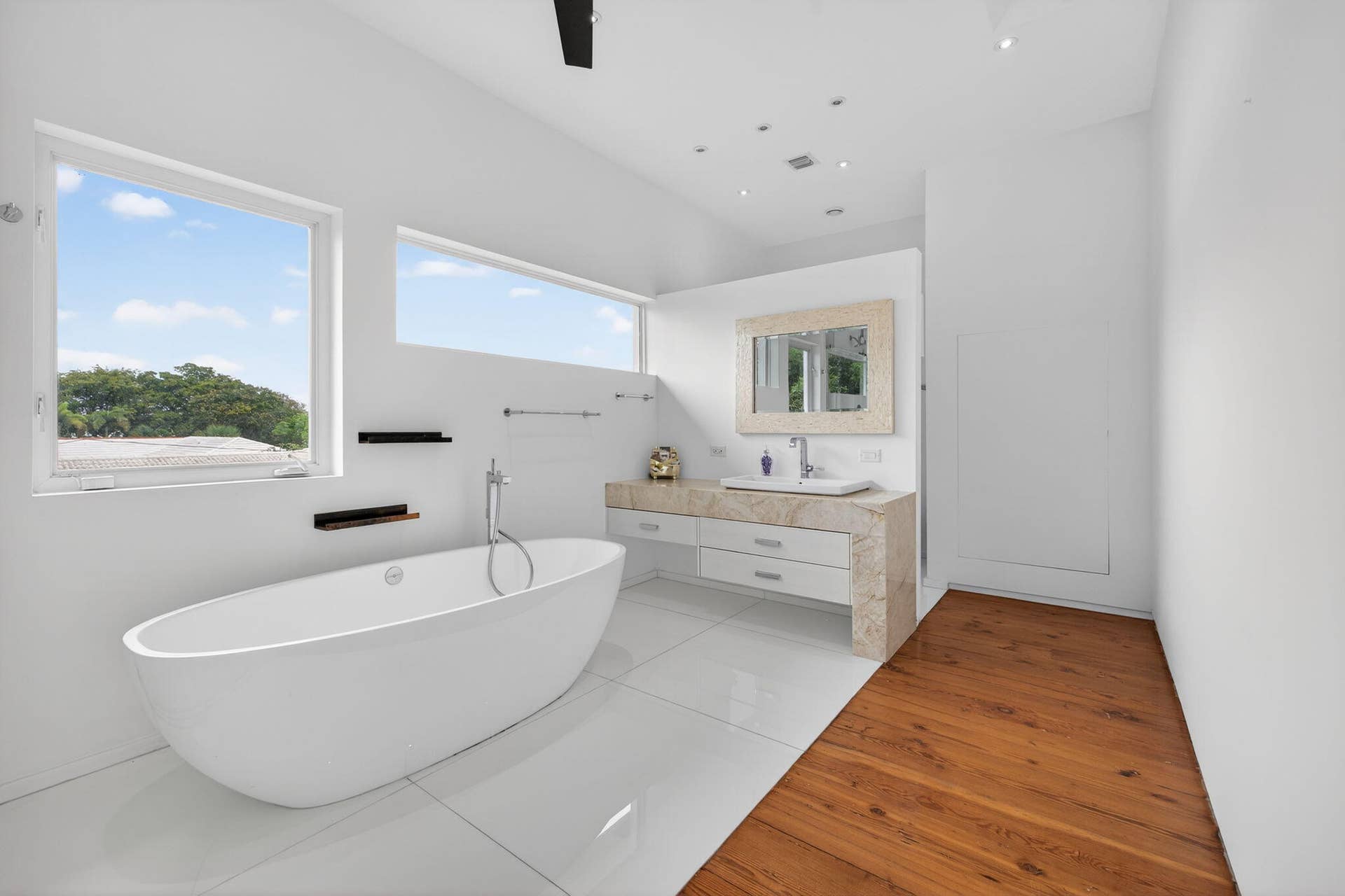 Her Bath & Vanity