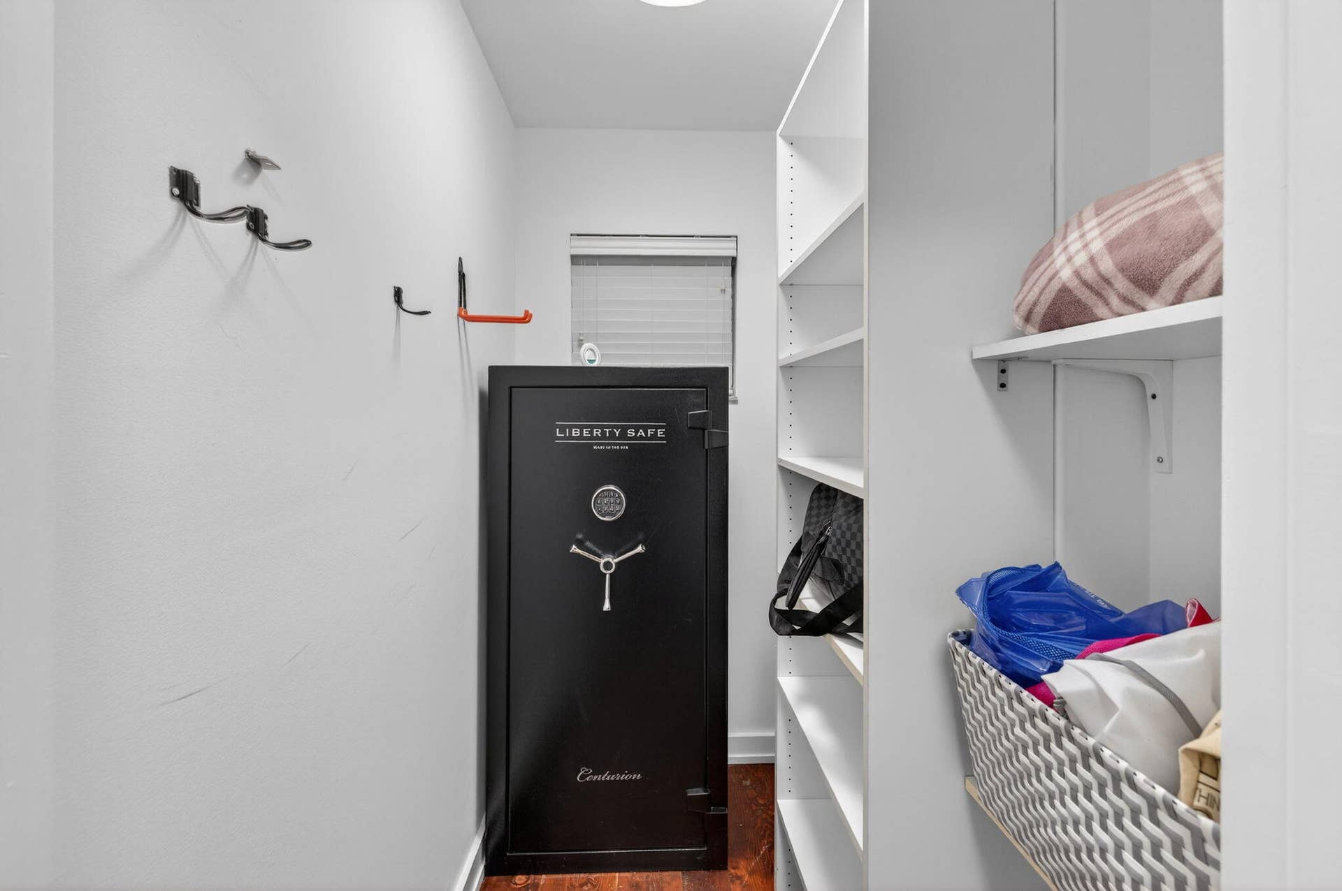 VIP Ensuite Walk In Closet 2