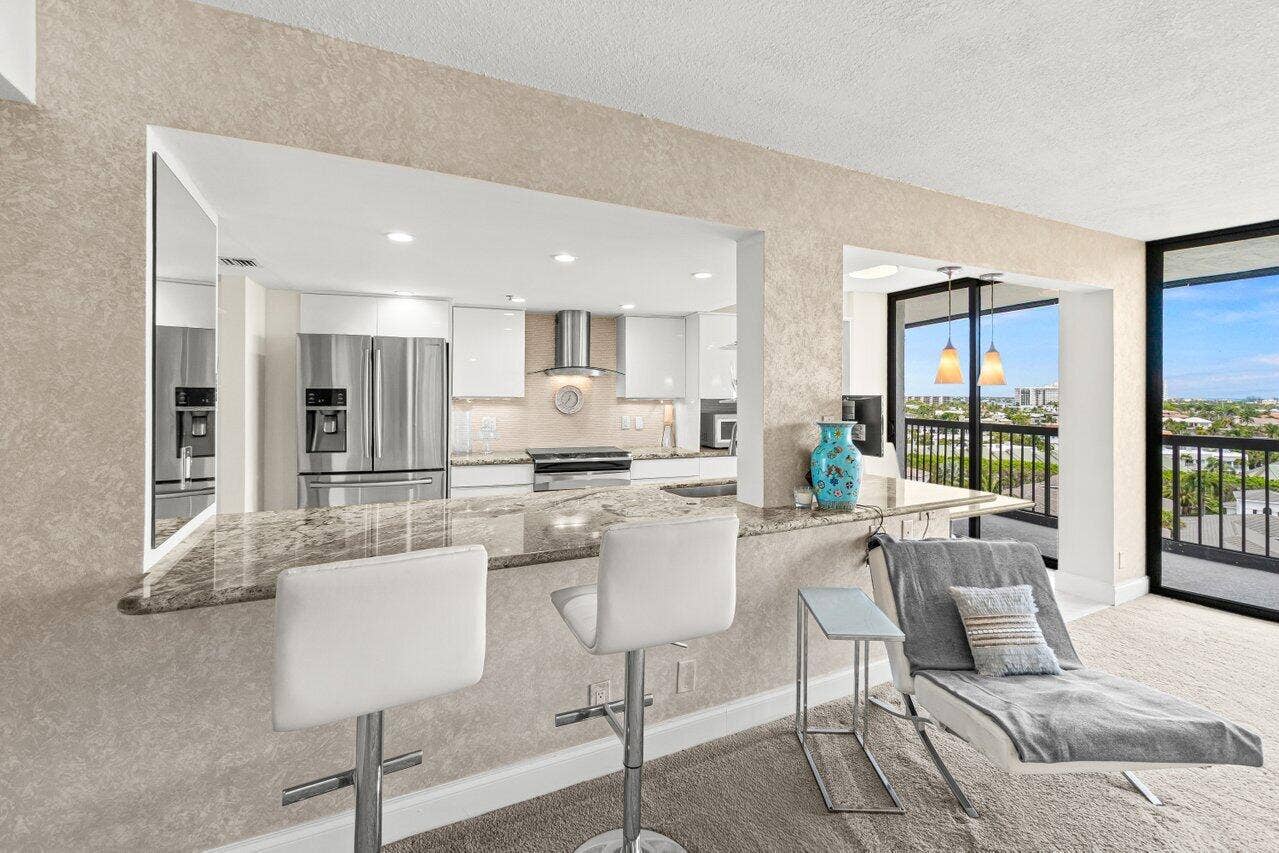 4740 S Ocean Boulevard, #903, Highland Beach, FL 33487 BREAKFAST BAR