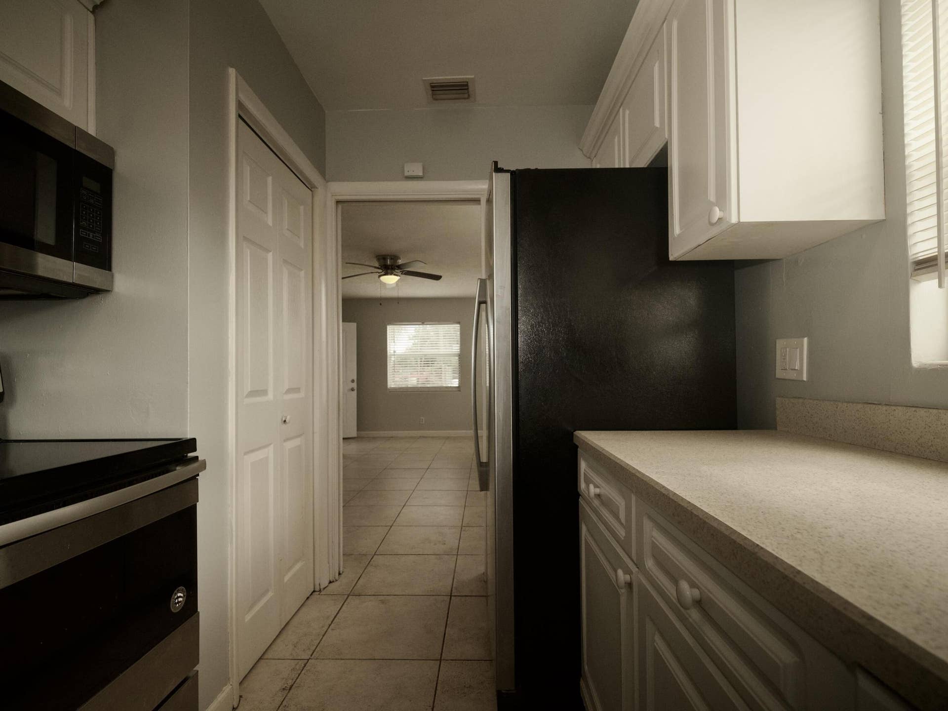 158 W 25th Street, Riviera Beach, FL 33404 43 - 16