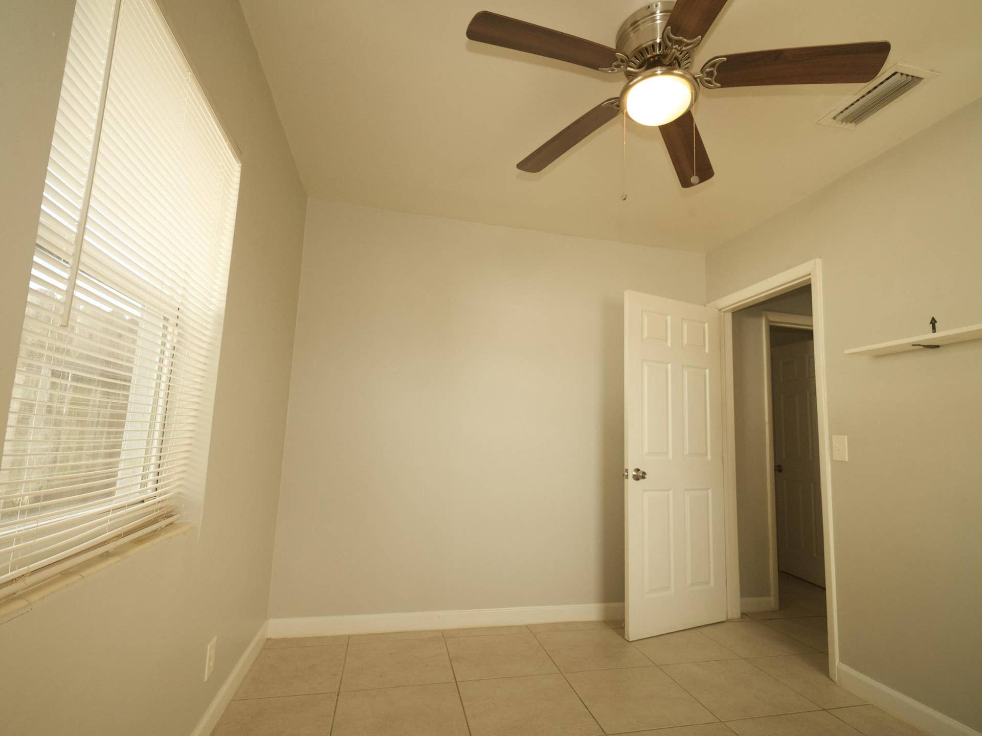 158 W 25th Street, Riviera Beach, FL 33404 43 - 8