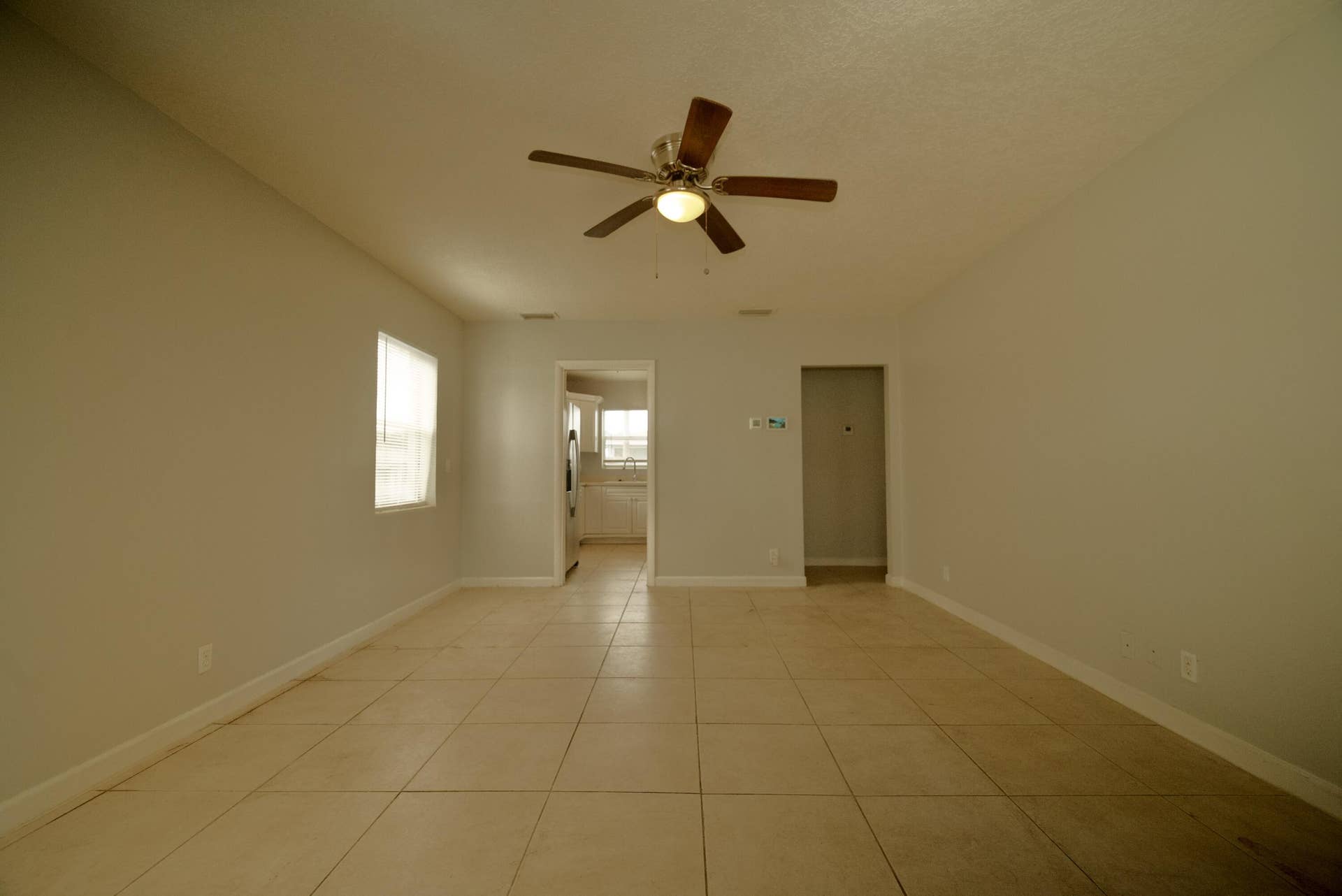 158 W 25th Street, Riviera Beach, FL 33404 DSC00363