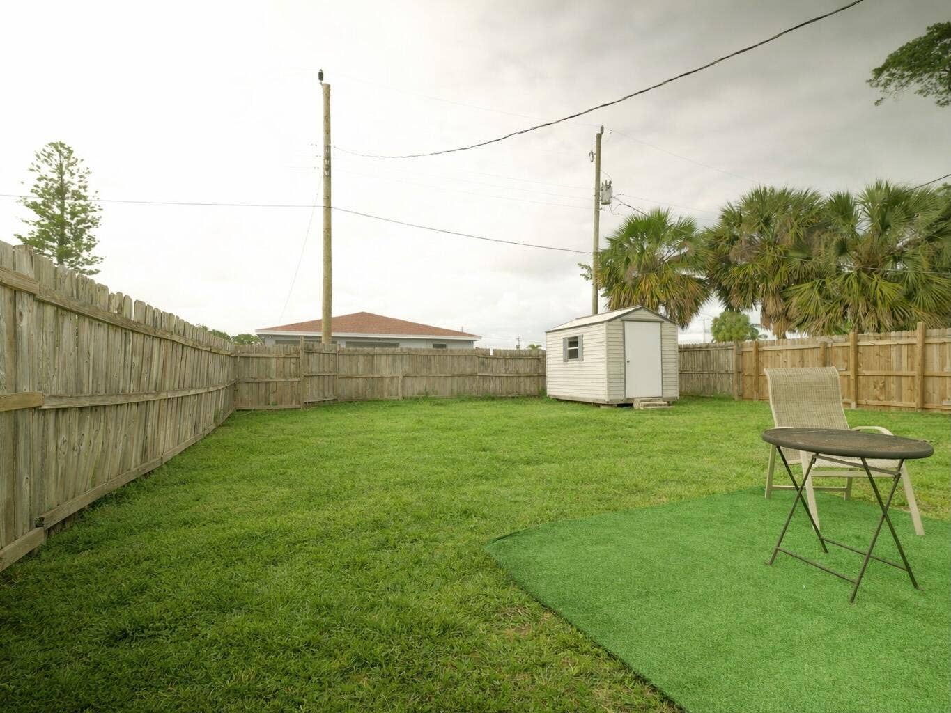 158 W 25th Street, Riviera Beach, FL 33404 43 - 2 (1)