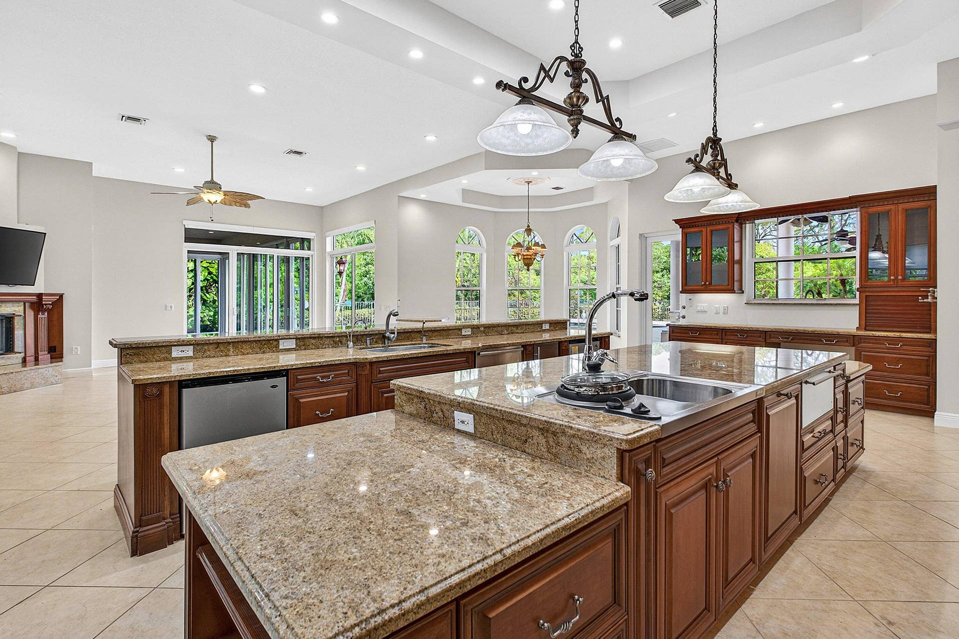 6071 NW 69th Way, Parkland, FL 33067 022-6071Northwest69thWay-Parkland-FL-330