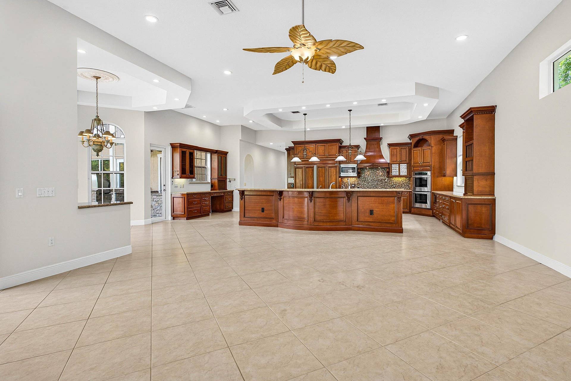 6071 NW 69th Way, Parkland, FL 33067 020-6071Northwest69thWay-Parkland-FL-330