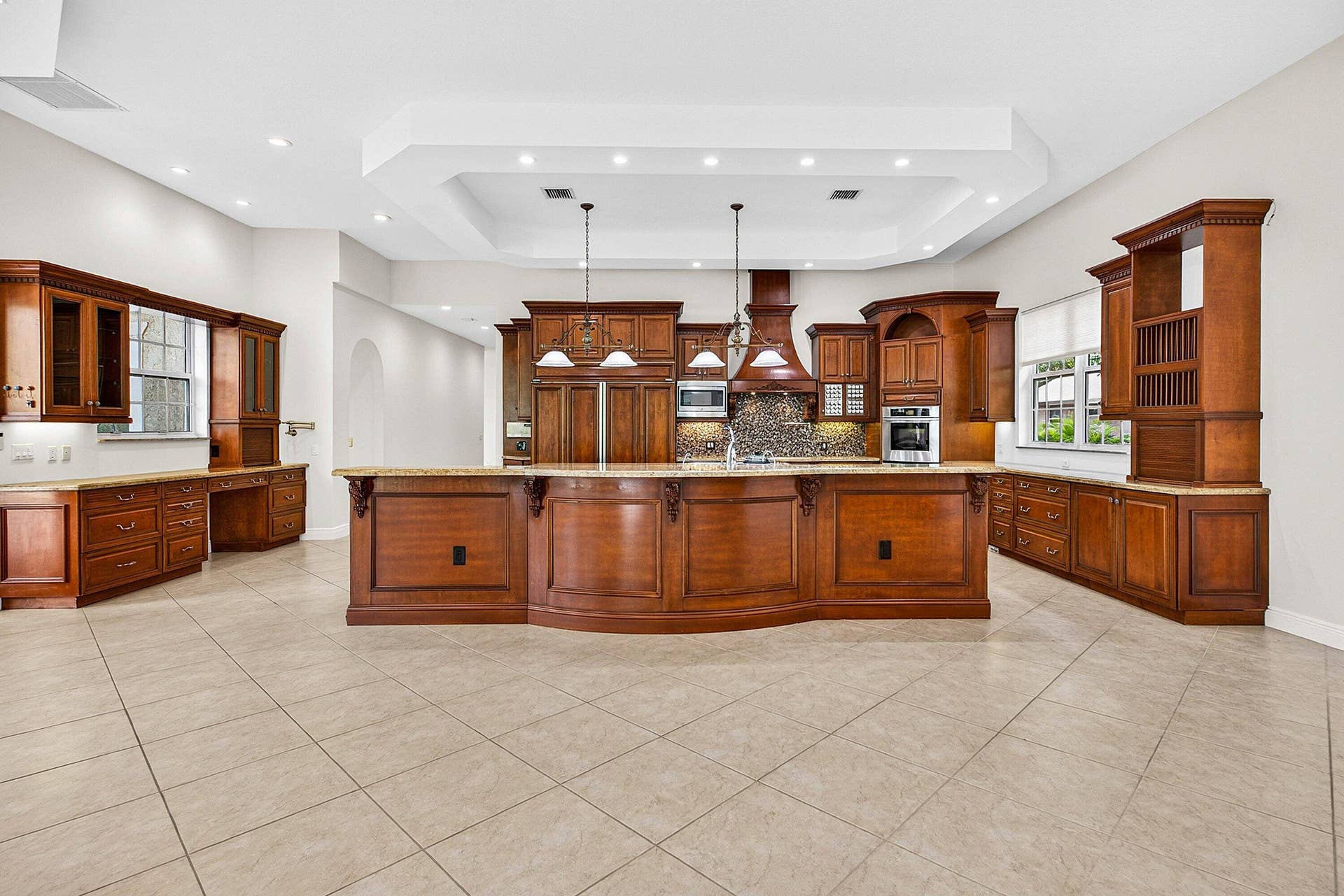 6071 NW 69th Way, Parkland, FL 33067 018-6071Northwest69thWay-Parkland-FL-330