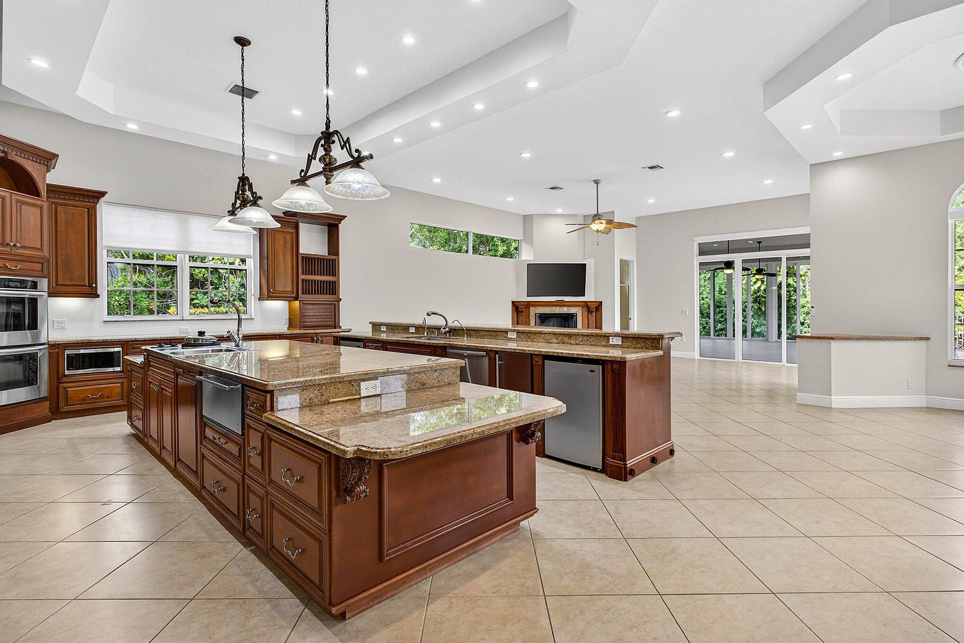 6071 NW 69th Way, Parkland, FL 33067 019-6071Northwest69thWay-Parkland-FL-330
