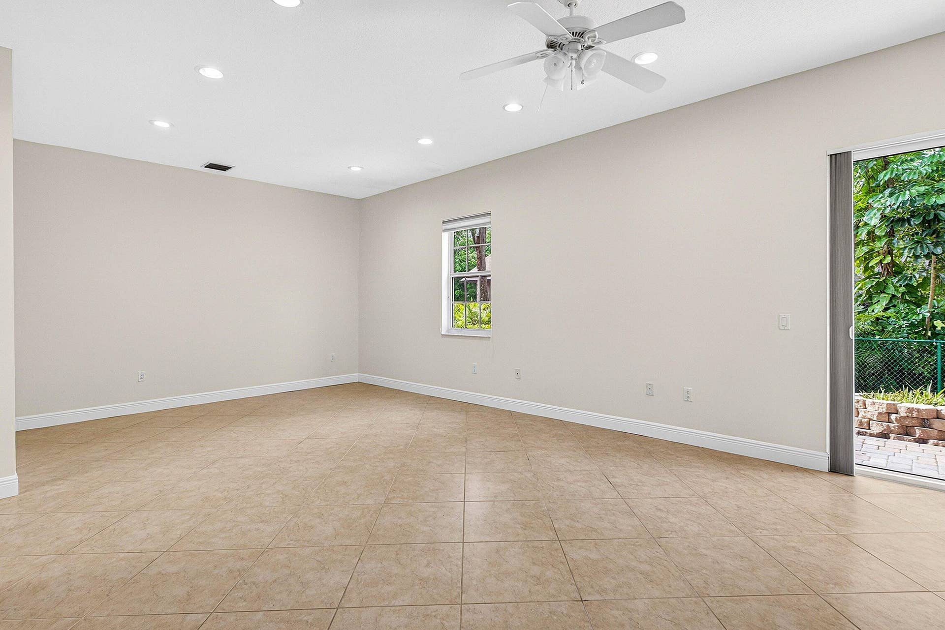 6071 NW 69th Way, Parkland, FL 33067 032-6071Northwest69thWay-Parkland-FL-330