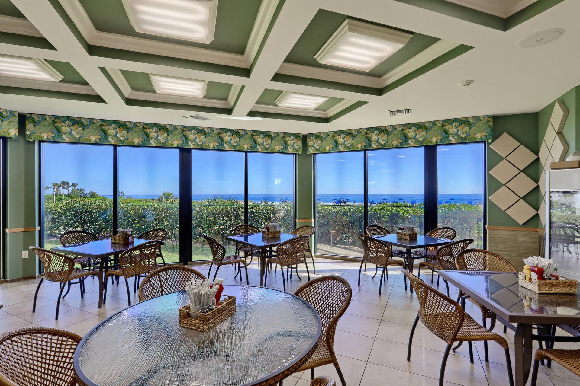 3000 N Ocean Drive, #4 F, Singer Island, FL 33404 Gazebo Beachside Cafe