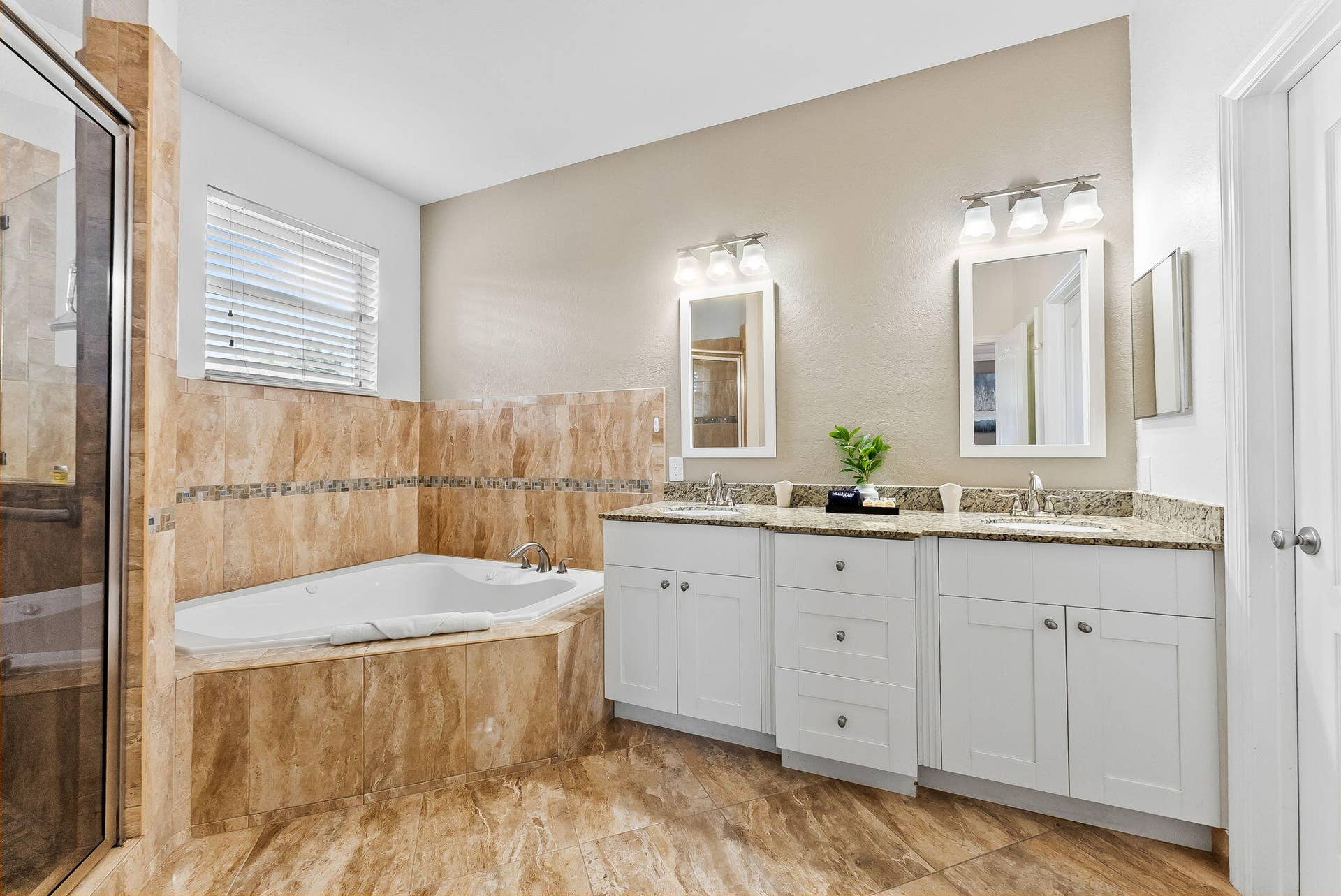 1500 SW 20th Street, Fort Lauderdale, FL 33315 31-web-or-mls-DSC03692
