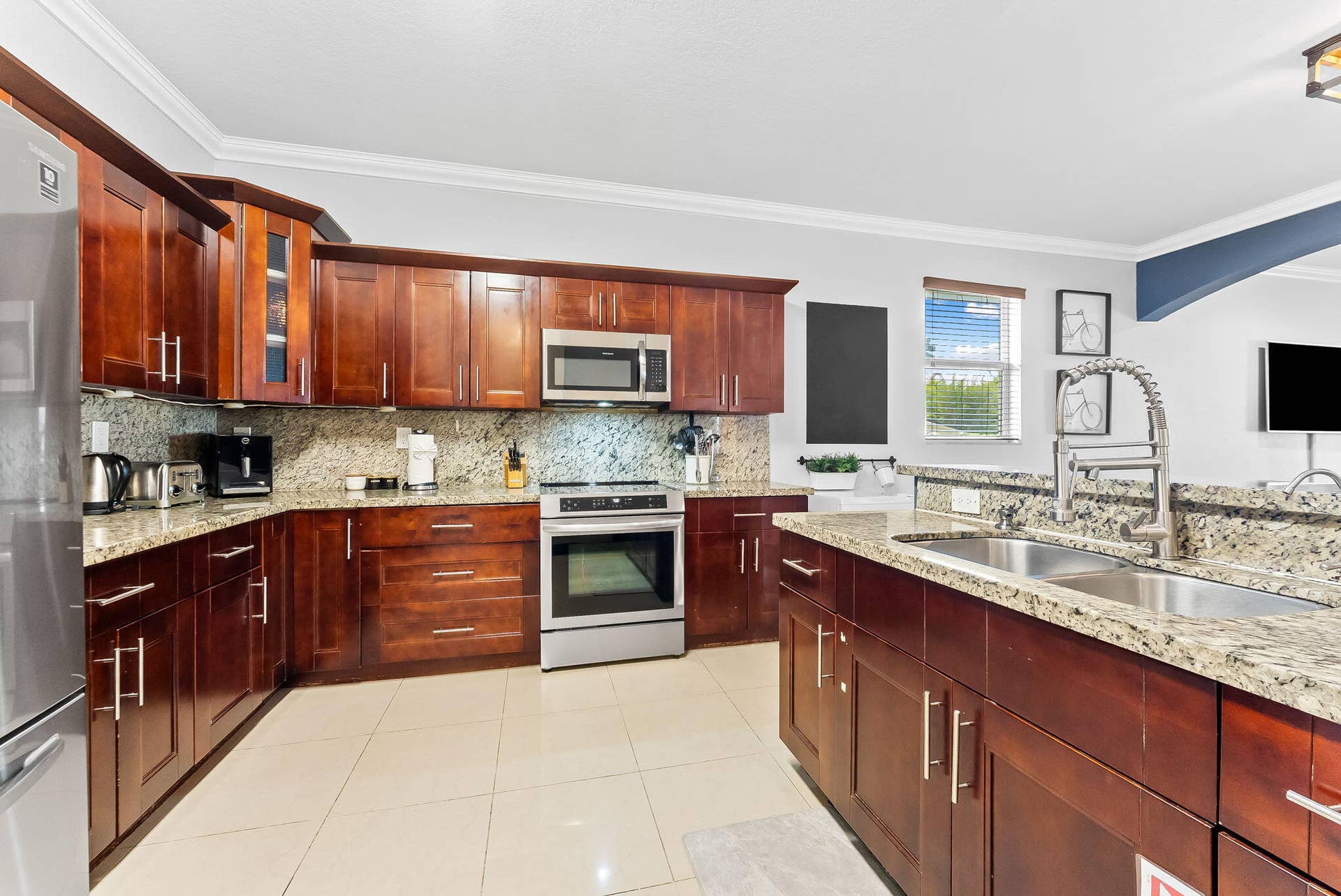 1500 SW 20th Street, Fort Lauderdale, FL 33315 21-web-or-mls-DSC03659