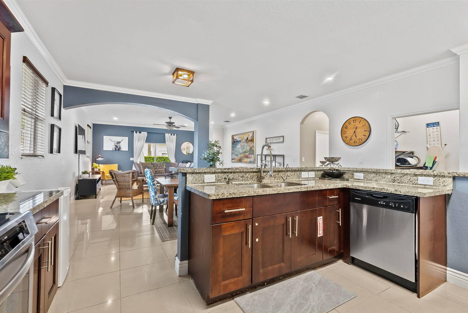 1500 SW 20th Street, Fort Lauderdale, FL 33315 23-web-or-mls-DSC03667