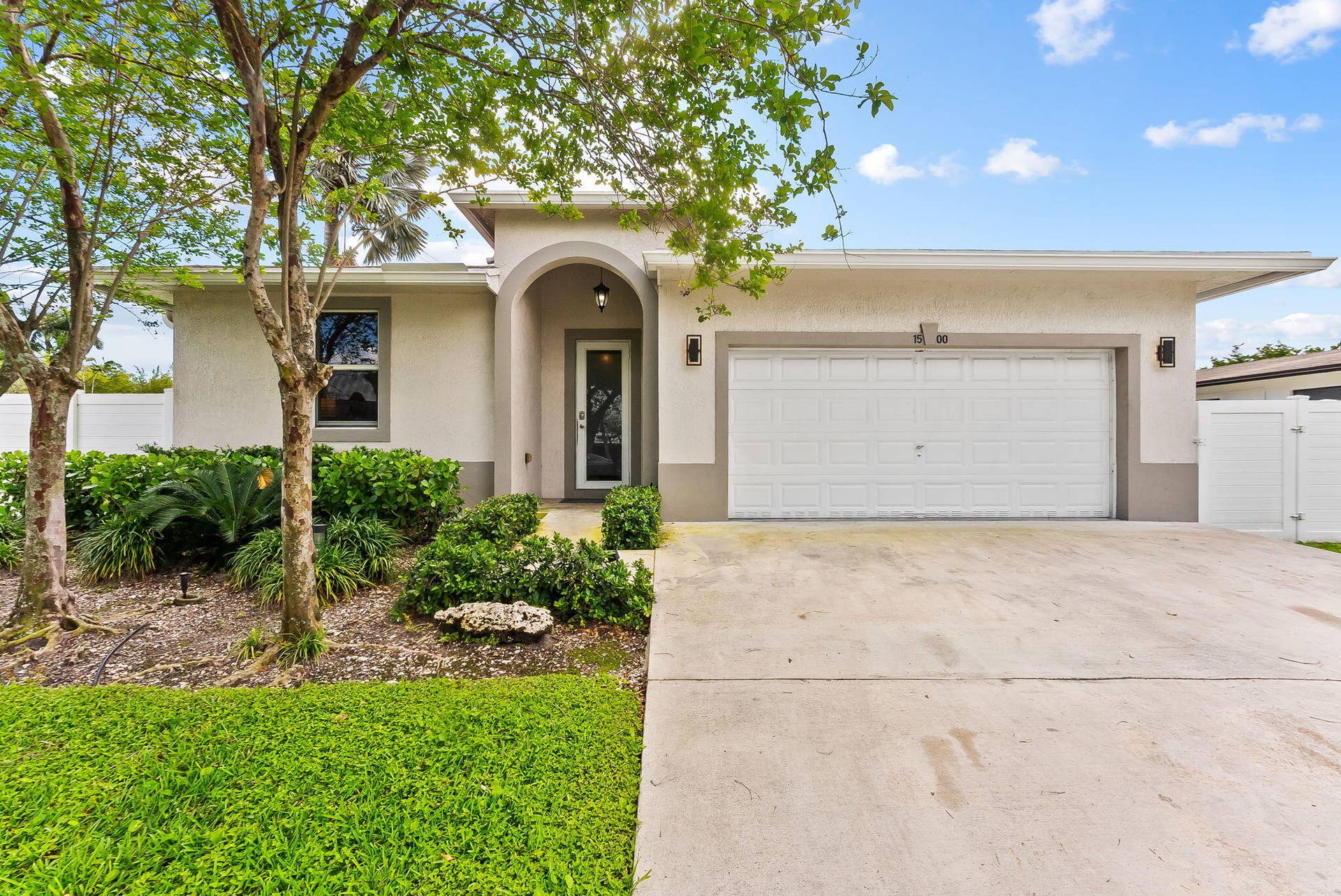 1500 SW 20th Street, Fort Lauderdale, FL 33315 9-web-or-mls-DSC03605