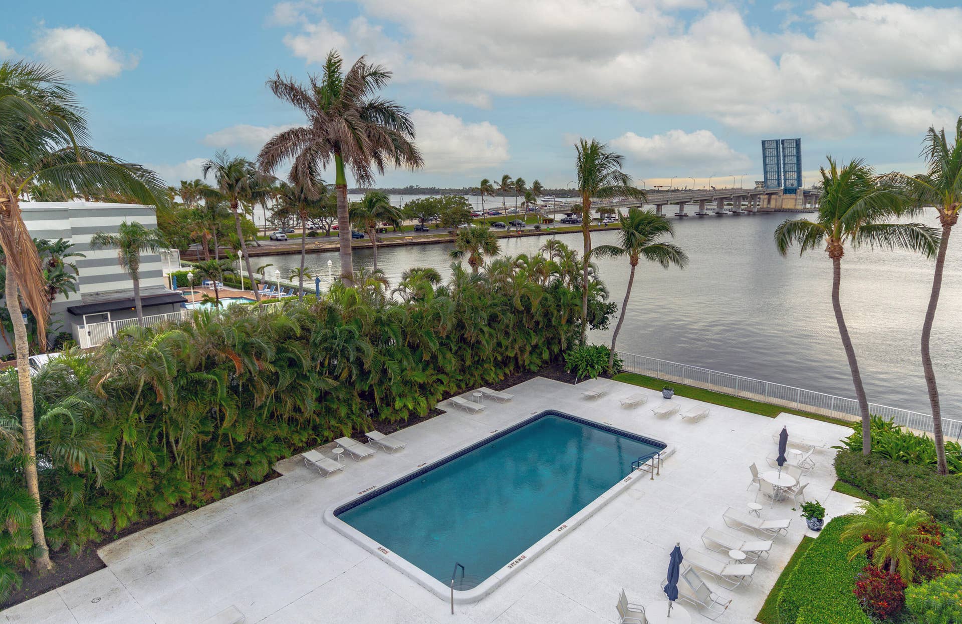 2860 S Ocean Blvd 415 Palm-print-040-037