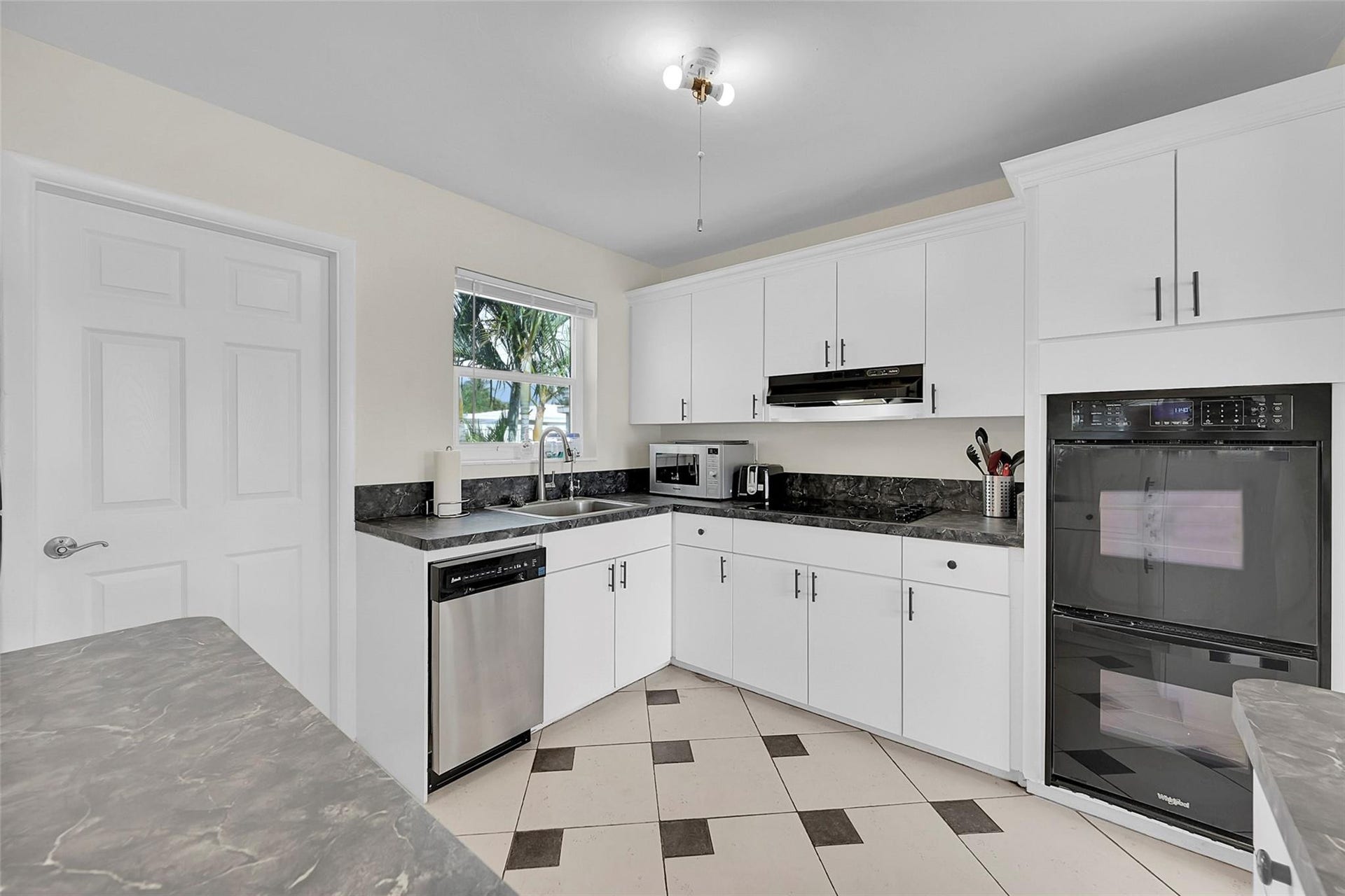 1029 SE 14th Street, Deerfield Beach, FL 33441 Photo 13