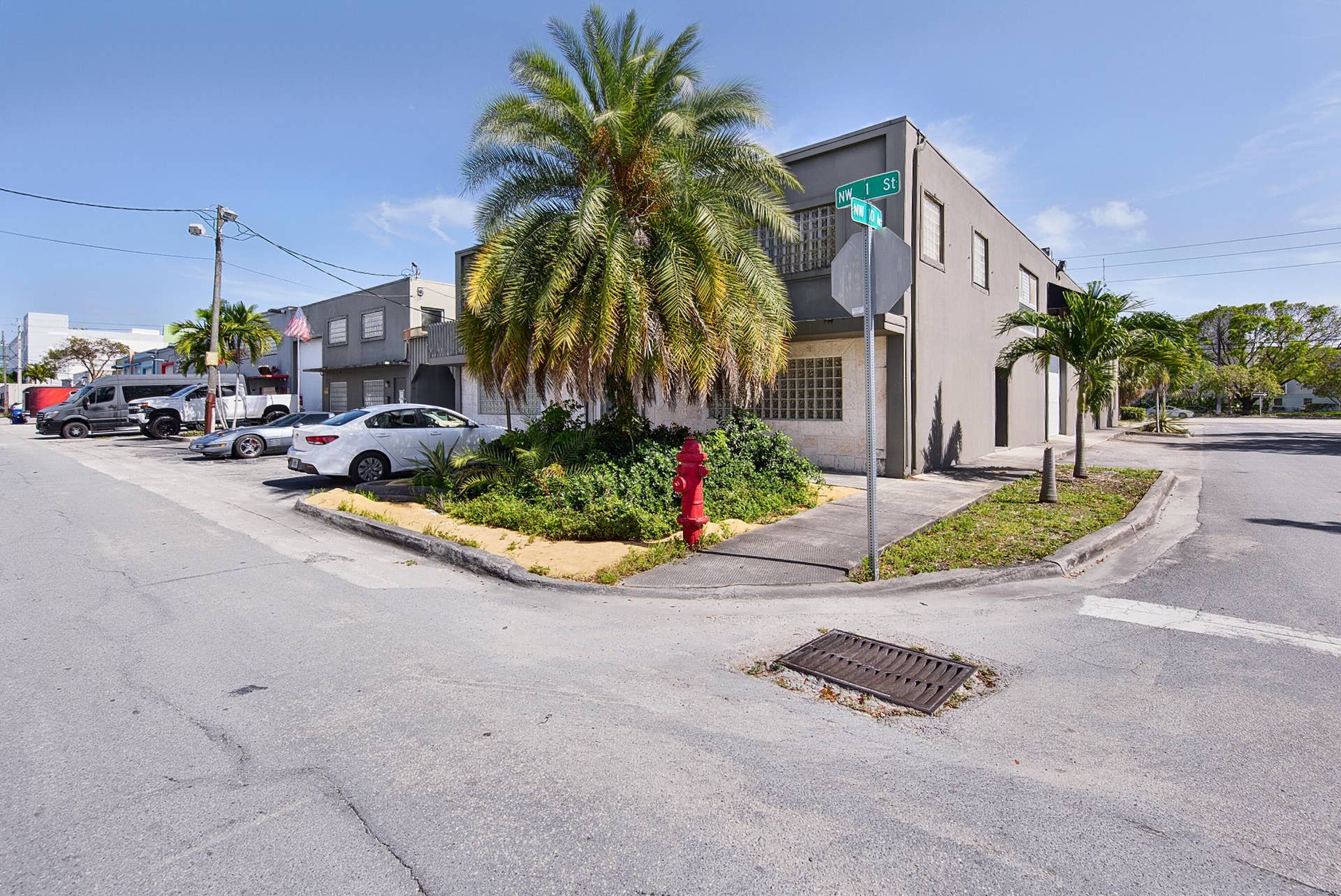 936 NW 1St St, Fort Lauderdale, FL 33311