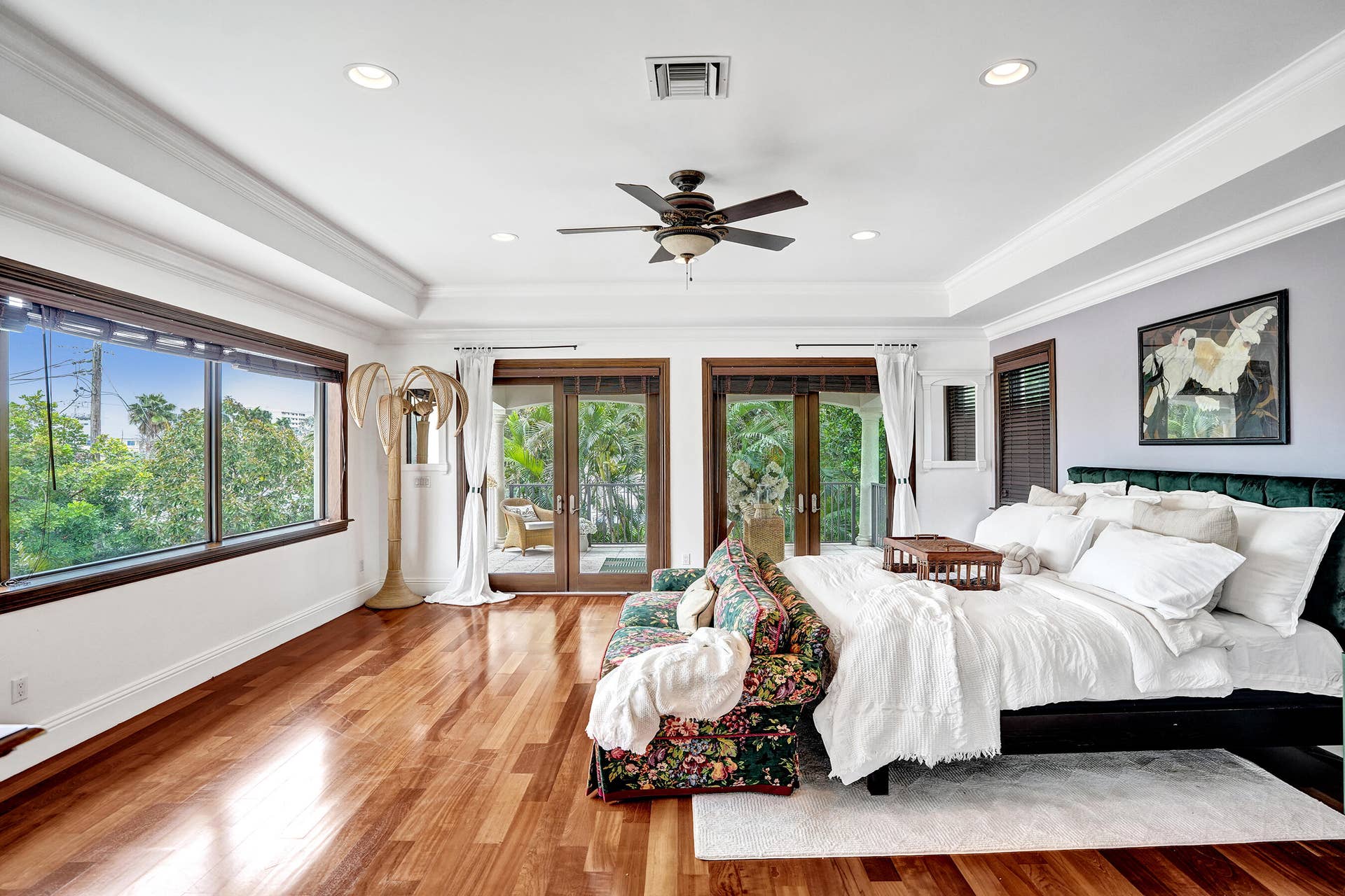 4700 NE 29th Avenue, Fort Lauderdale, FL 33308 Master suite with access to private covered patio