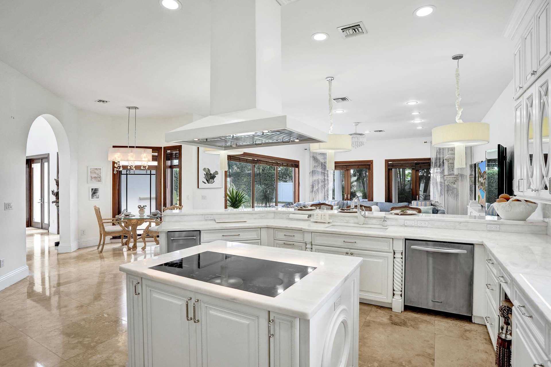 4700 NE 29th Avenue, Fort Lauderdale, FL 33308 DSC07099