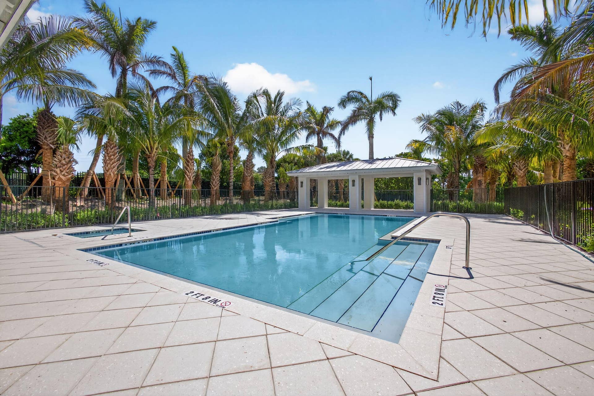 125 Water Pointe Place, #26, Jupiter, FL 33477 Resort Style Pool