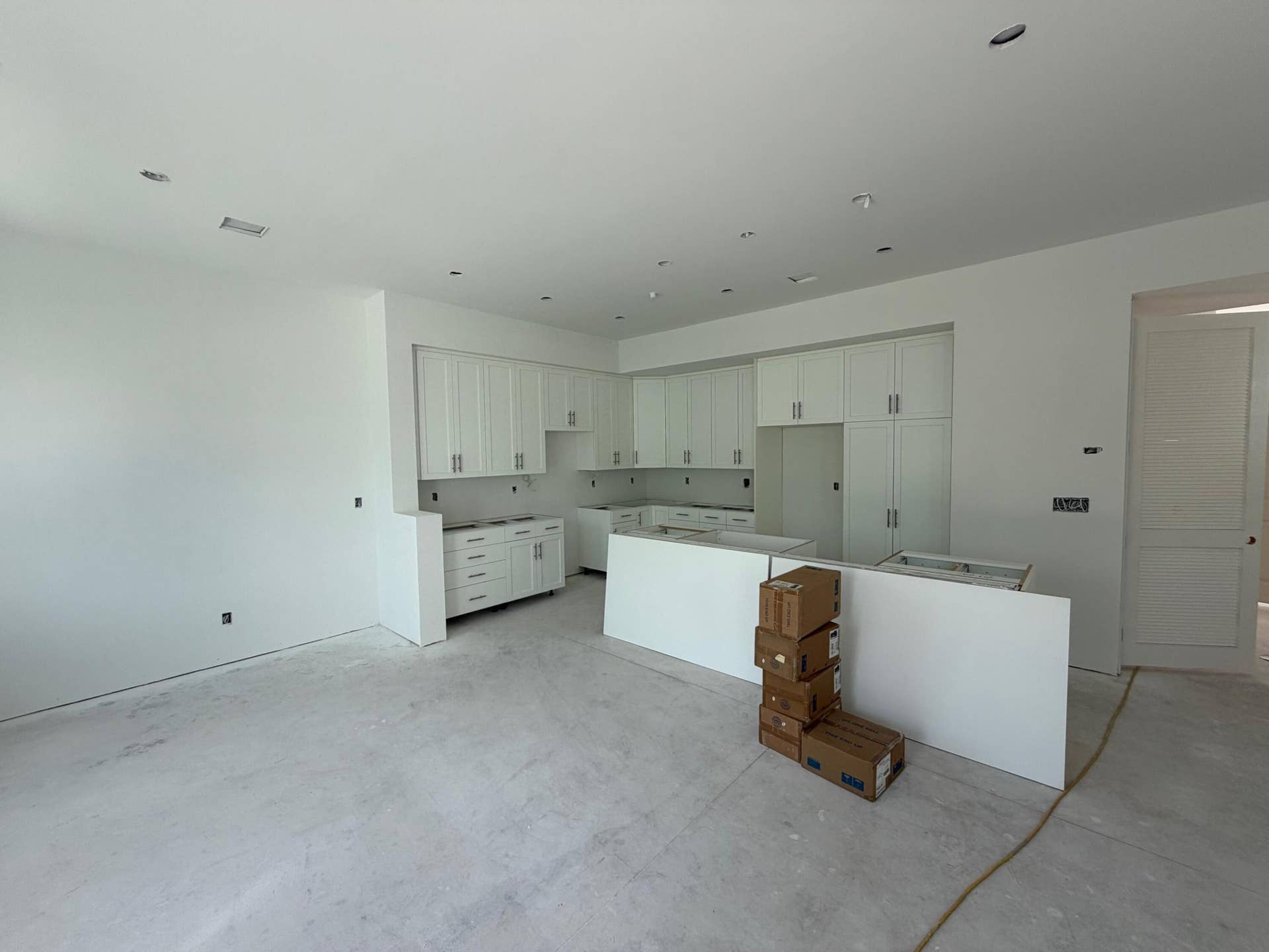 125 Water Pointe Place, #26, Jupiter, FL 33477 Kitchen in progress under construction