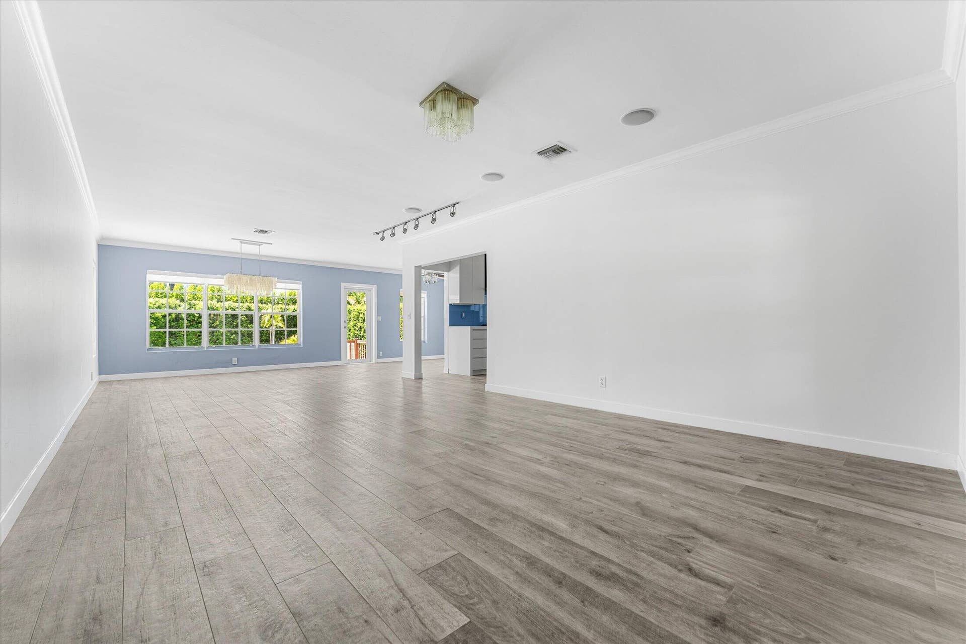 04-8934 Emerson Ave, Surfside-47