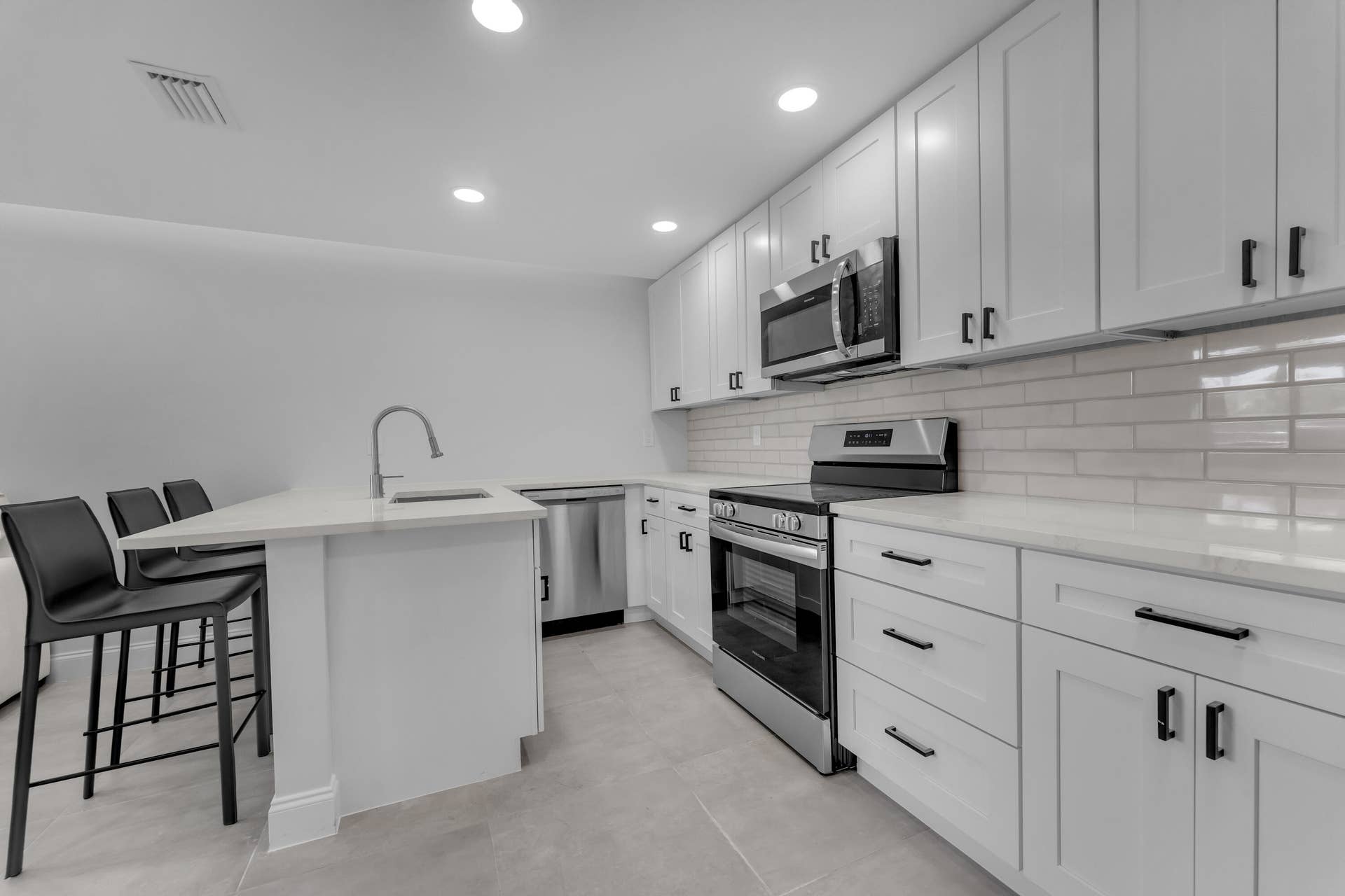381 SE 15th Avenue, #1, Deerfield Beach, Deerfield Beach, FL 33441 DON02326