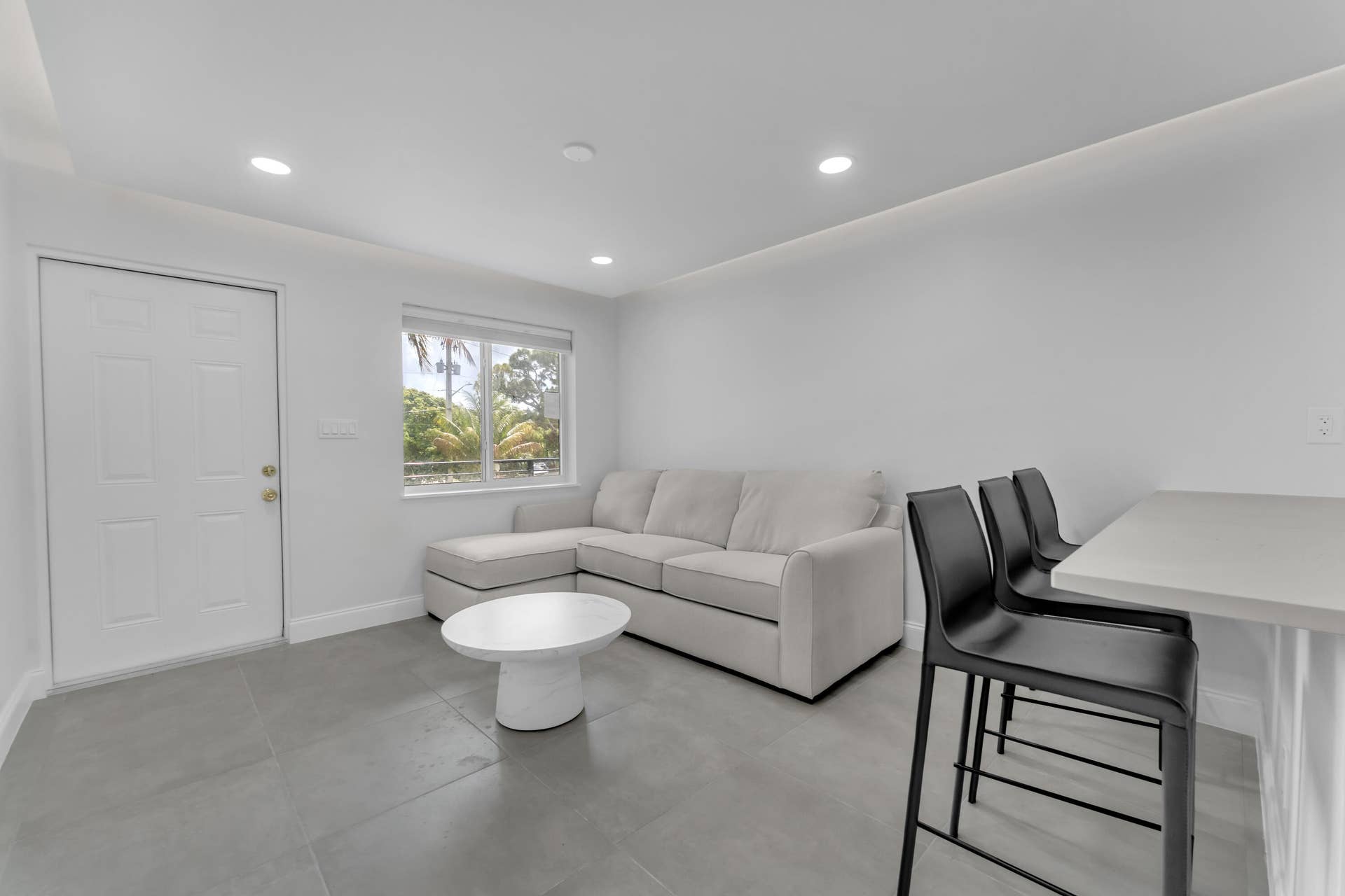 381 SE 15th Avenue, #1, Deerfield Beach, Deerfield Beach, FL 33441 DON02321