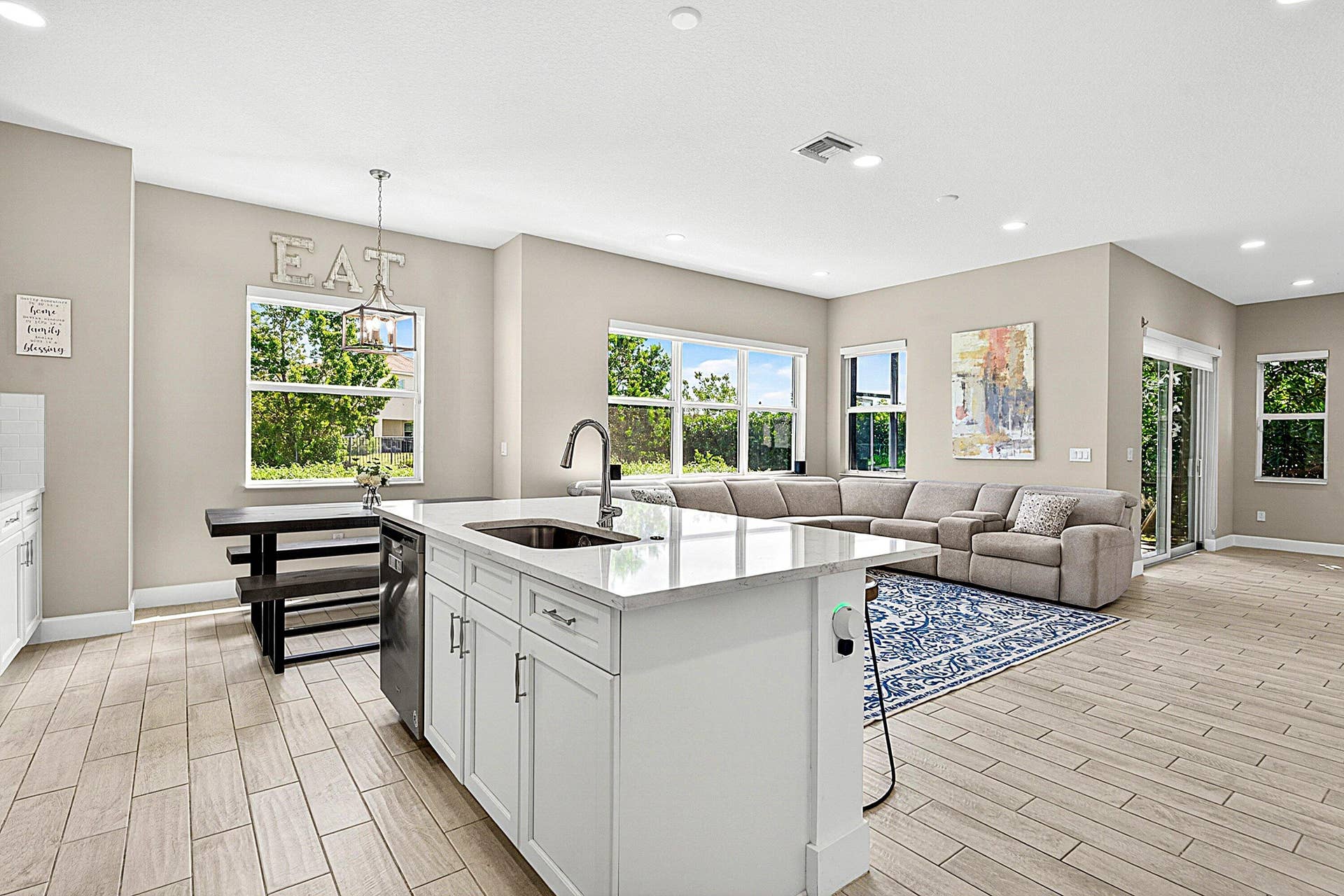 kitchen/great room