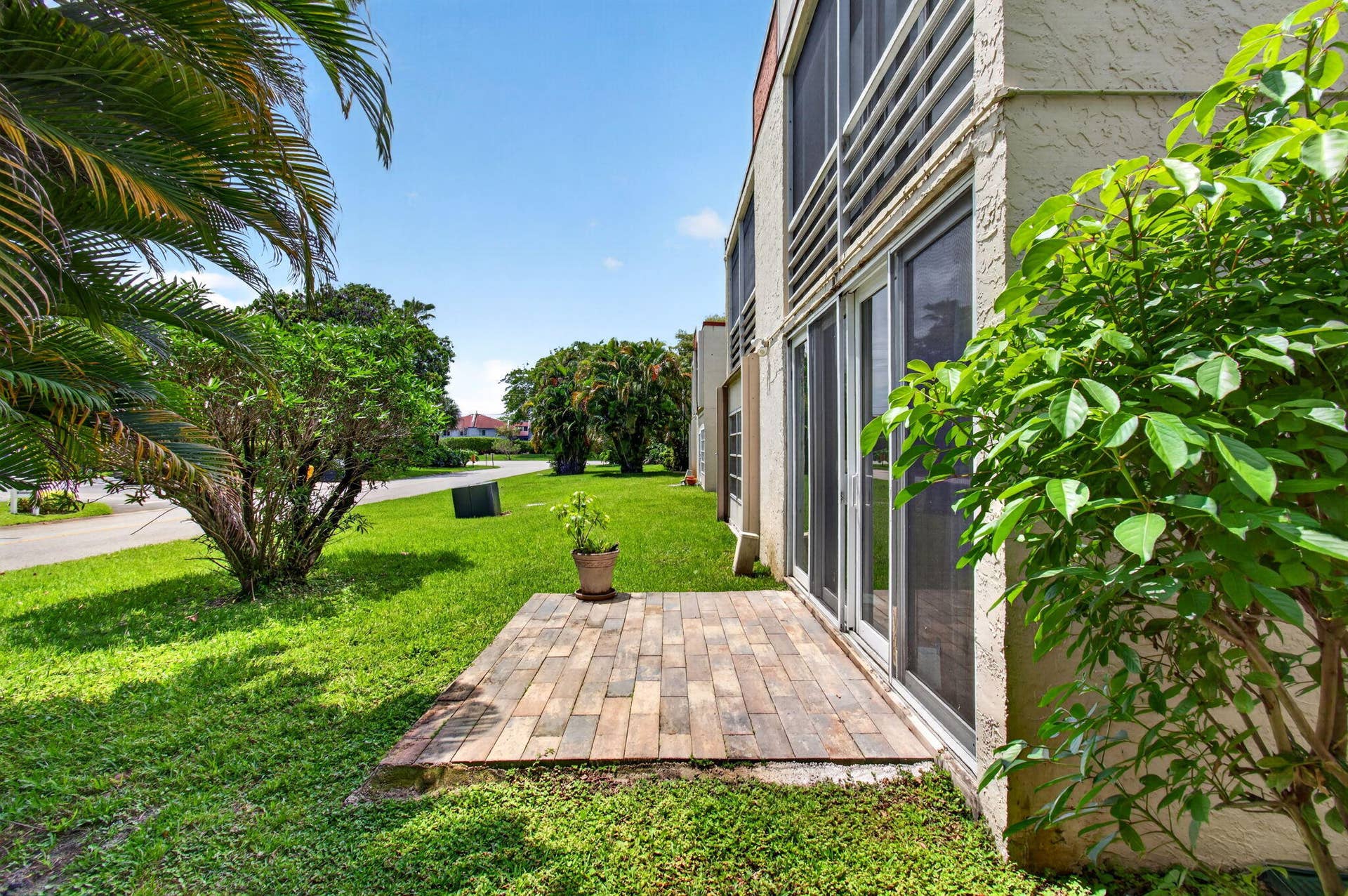 18 Willowbrook Lane, #103, Delray Beach, FL 33446 58-web-or-mls-DSC_6932