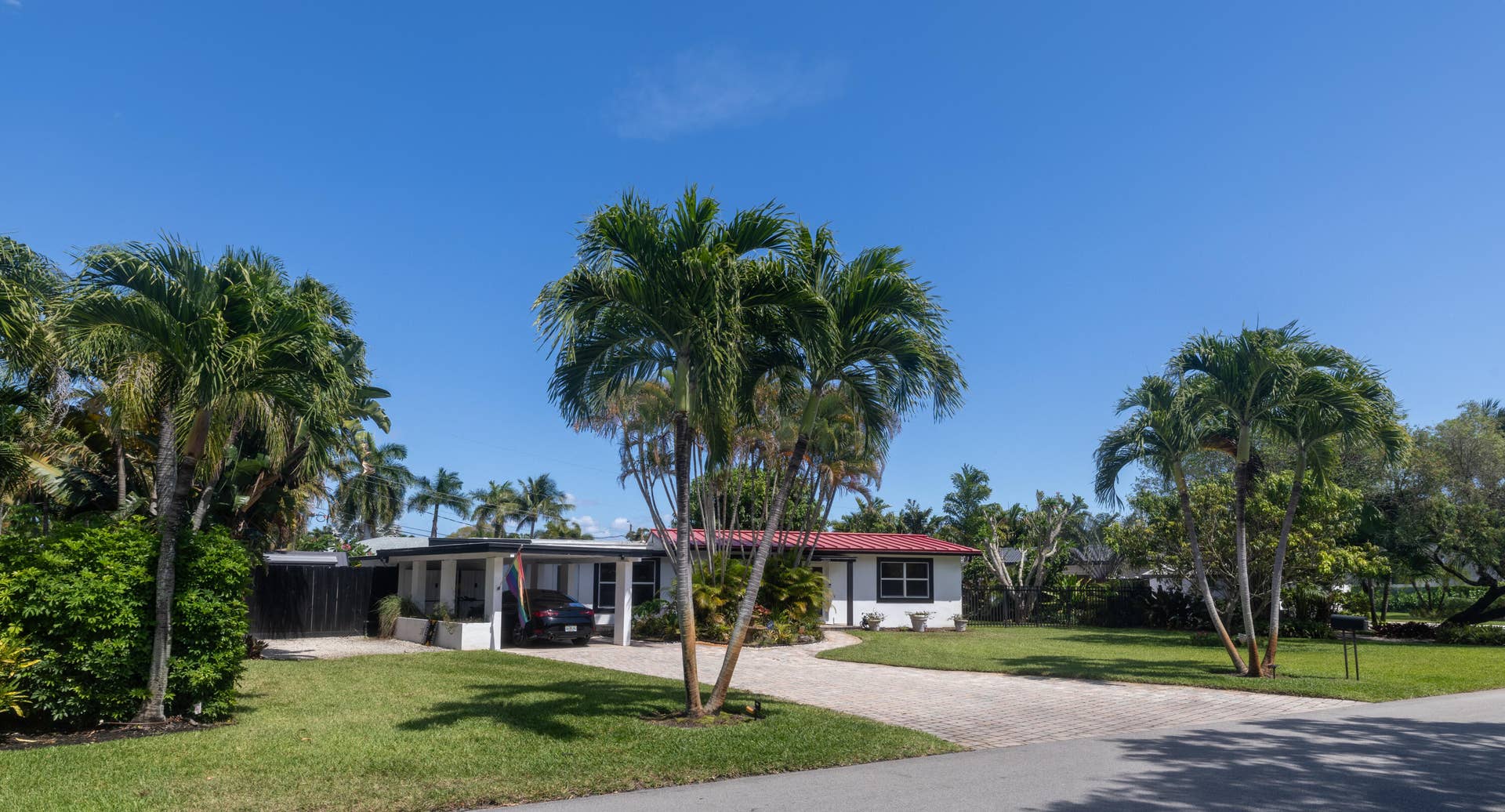2800 NE 1st Avenue, Wilton Manors, FL 33334 Primary Bathroom