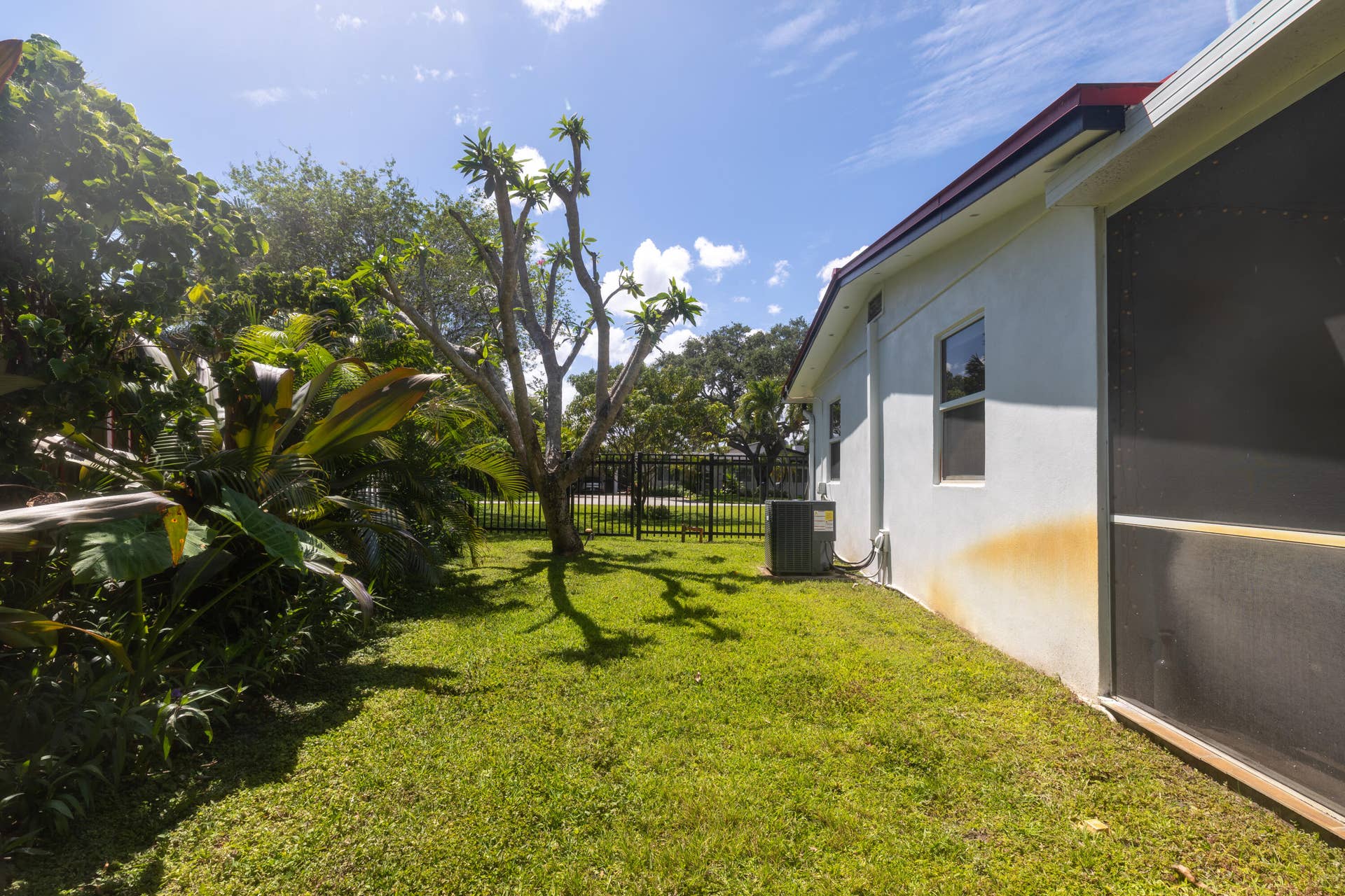 2800 NE 1st Avenue, Wilton Manors, FL 33334 Fenced Exterior and New AC