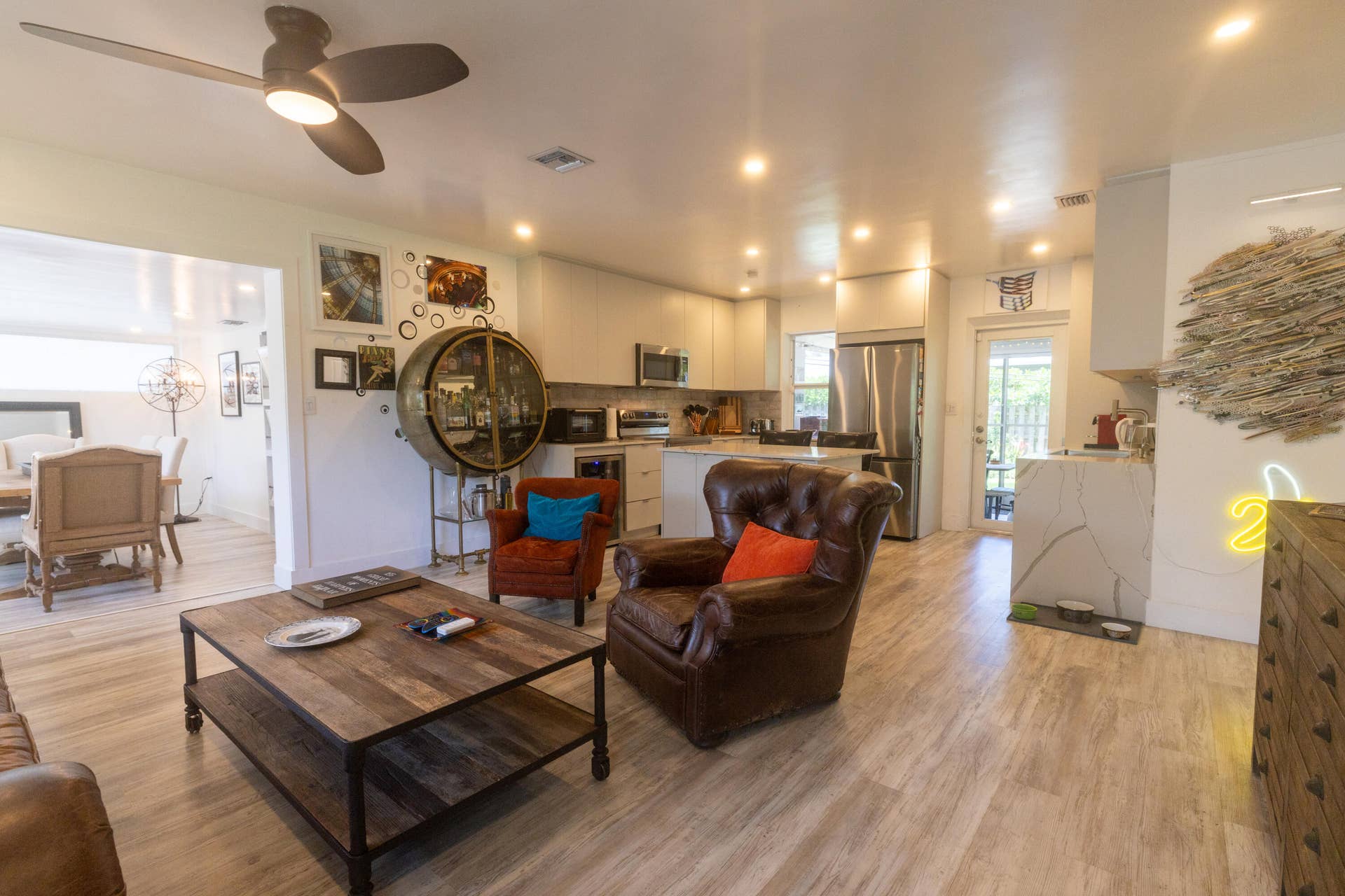 2800 NE 1st Avenue, Wilton Manors, FL 33334 Dining Room, Family Room and Kitchen