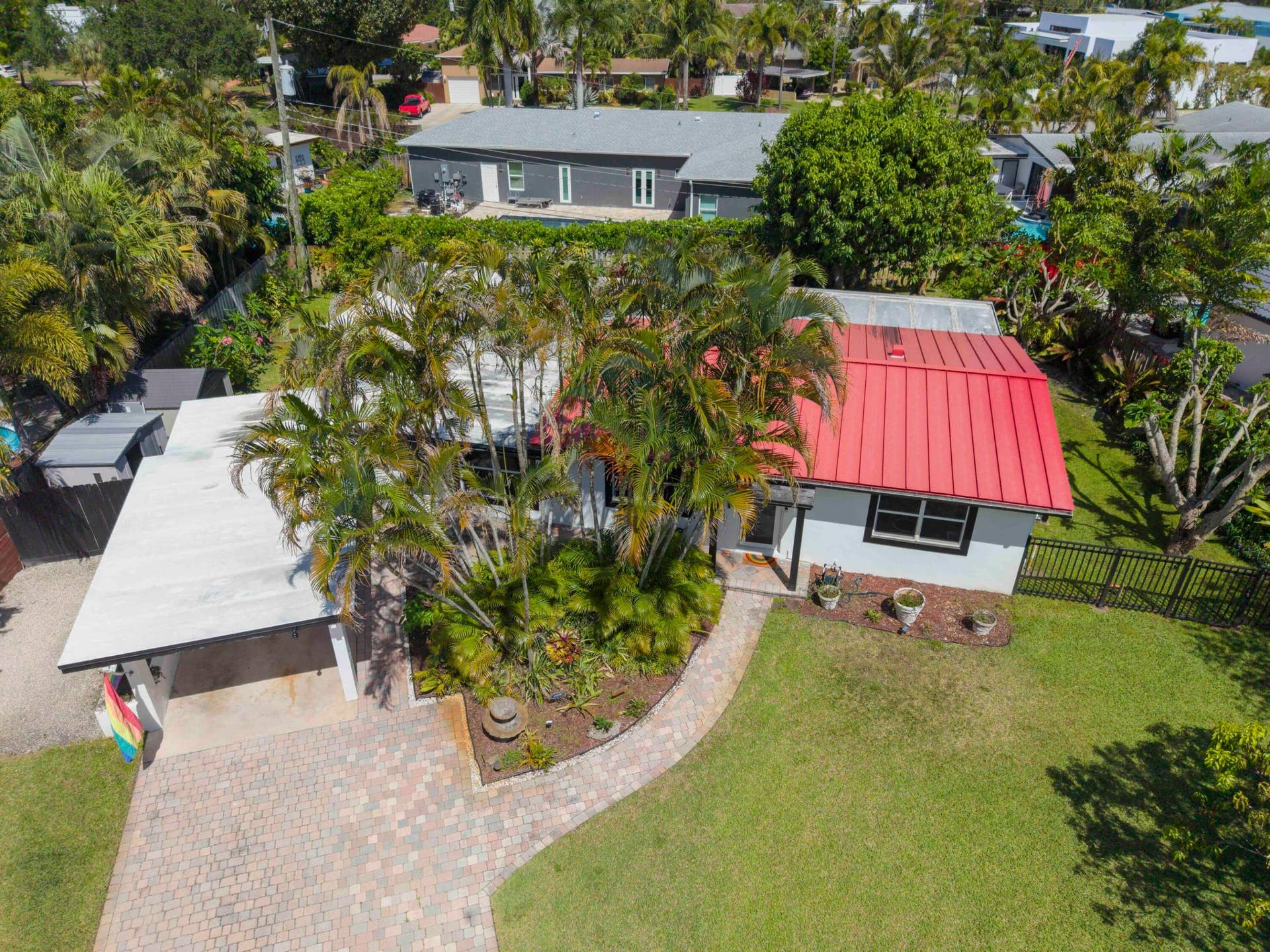 2800 NE 1st Avenue, Wilton Manors, FL 33334 Pavers to Entrance