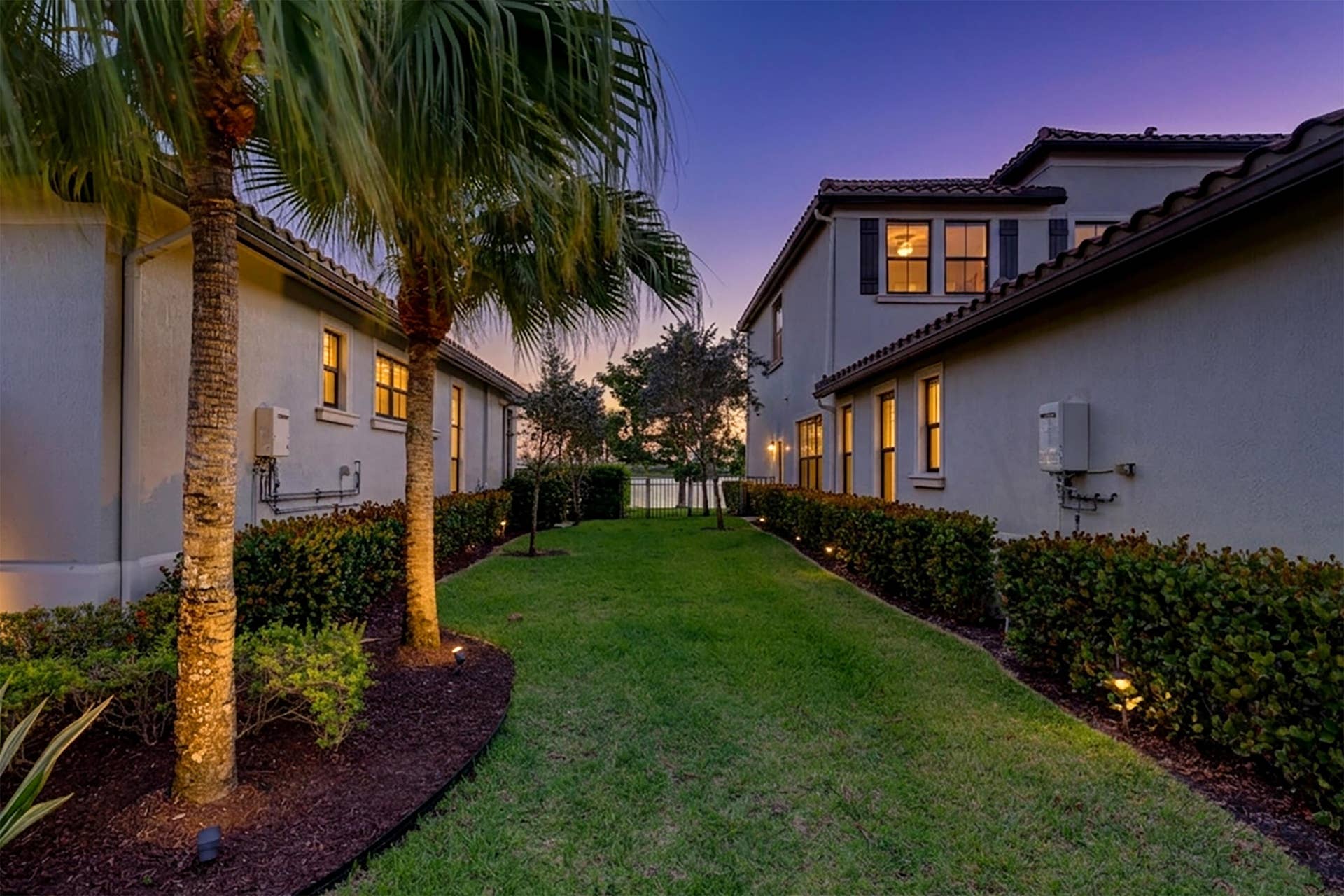 8701 Waterview Terrace, Parkland, FL 33076 Side of Home