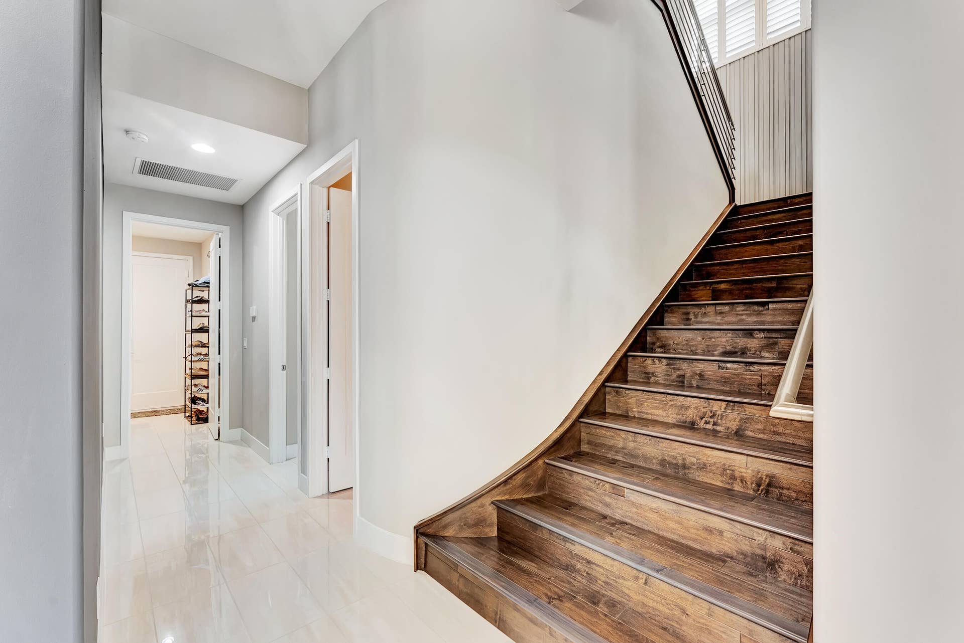 8701 Waterview Terrace, Parkland, FL 33076 Hallway