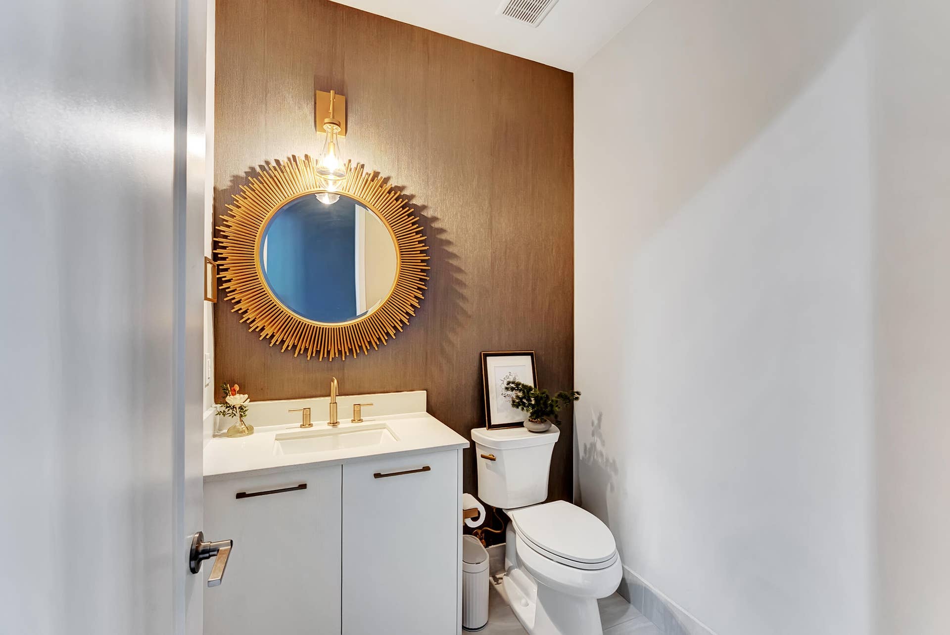 8701 Waterview Terrace, Parkland, FL 33076 Powder Room