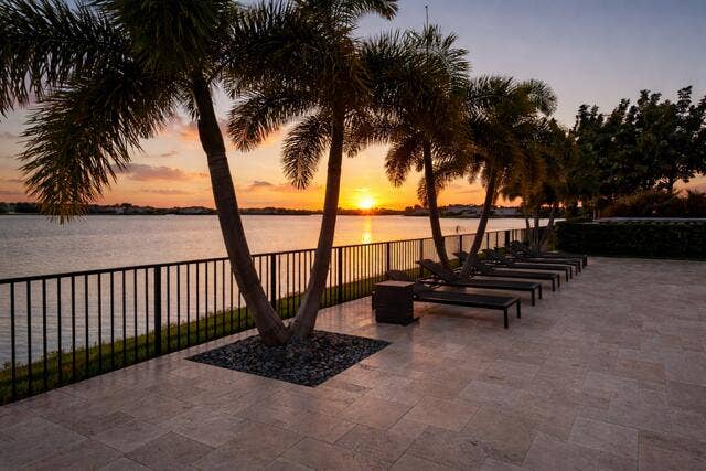 8701 Waterview Terrace, Parkland, FL 33076 Sunset on Lake