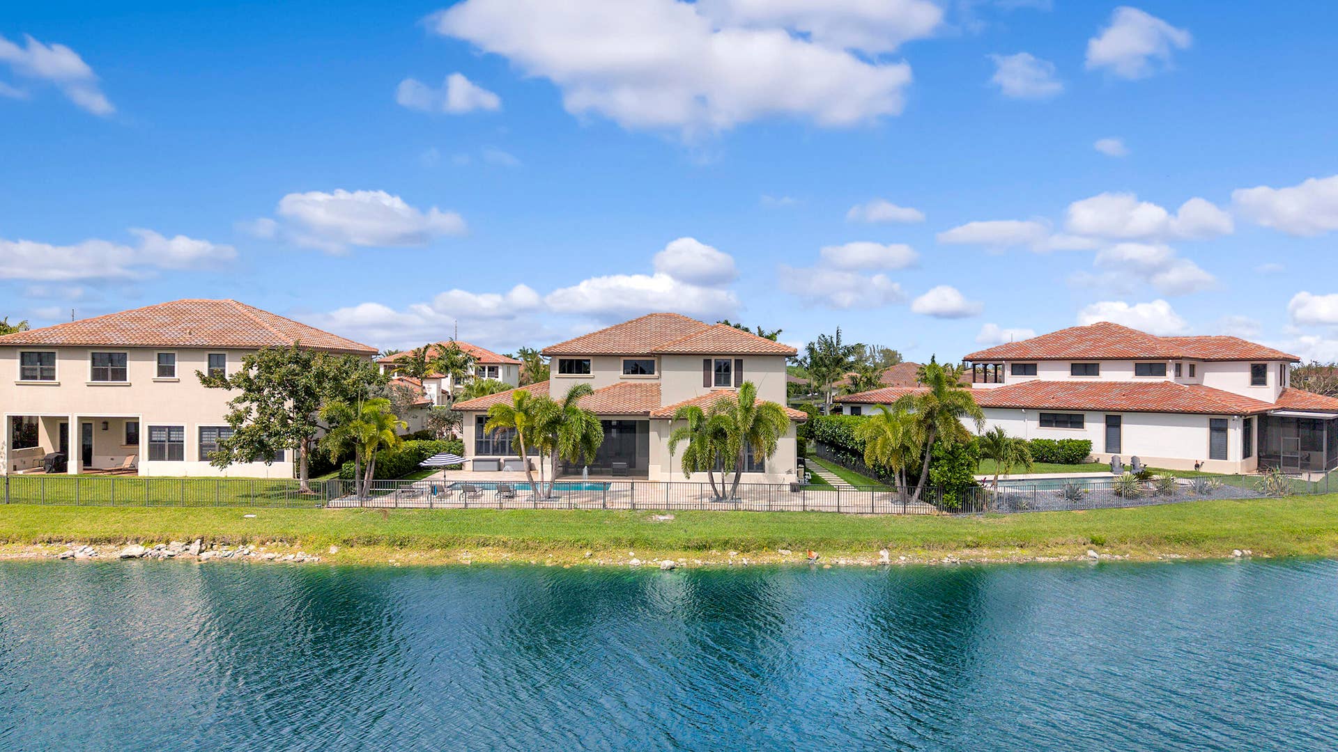 8701 Waterview Terrace, Parkland, FL 33076 Back of home