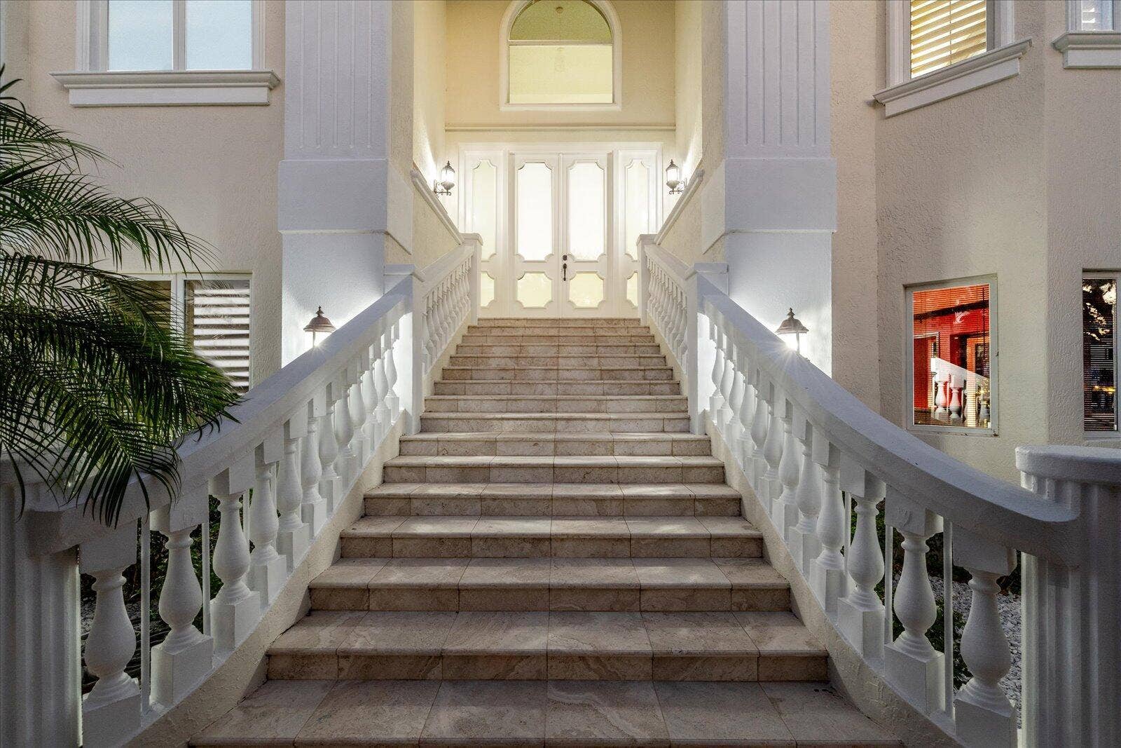414 Riviera Isle Drive, Fort Lauderdale, FL 33301 61-4141 Riviera Isle Dr twilight_05_1