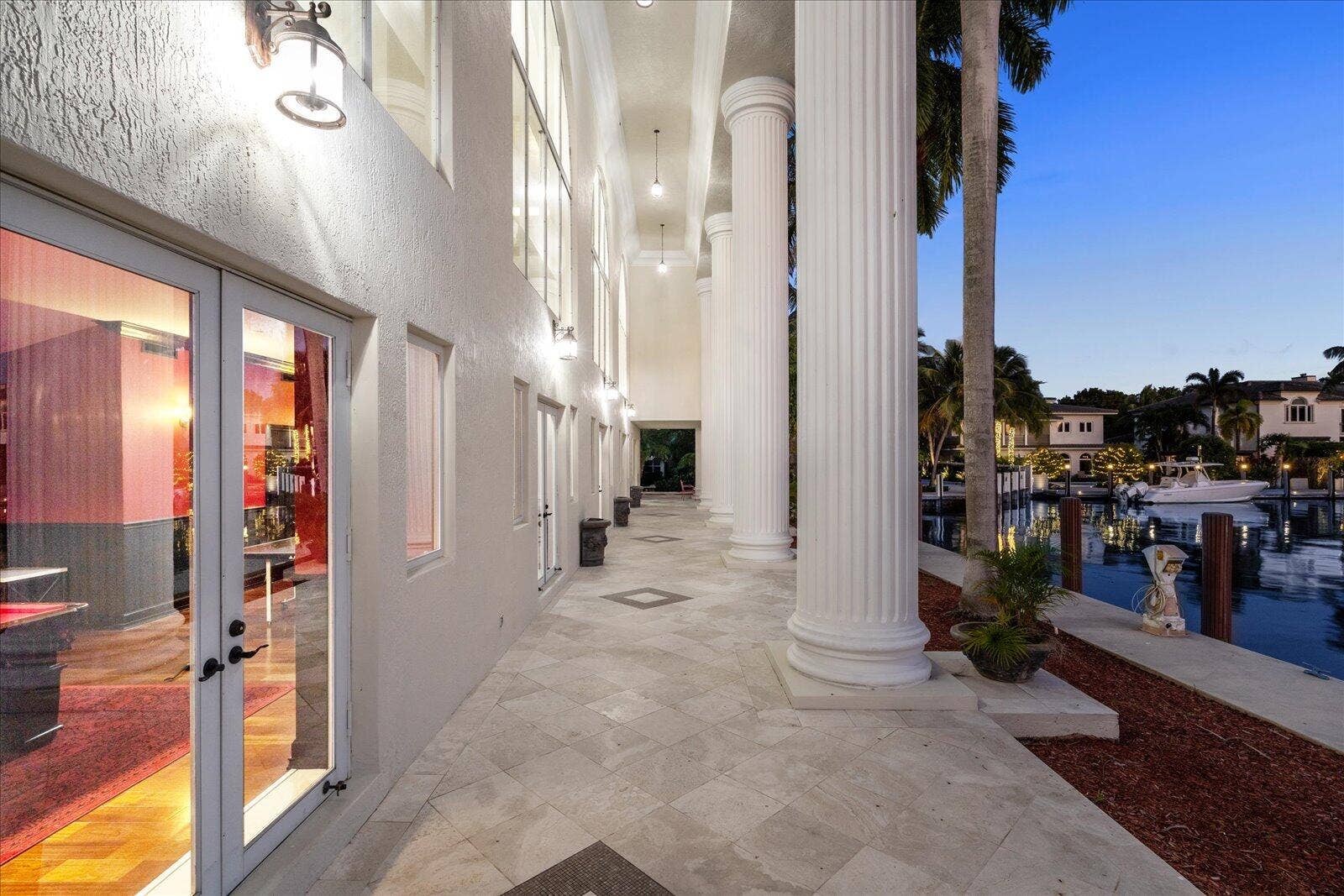 414 Riviera Isle Drive, Fort Lauderdale, FL 33301 62-4141 Riviera Isle Dr twilight_06_1