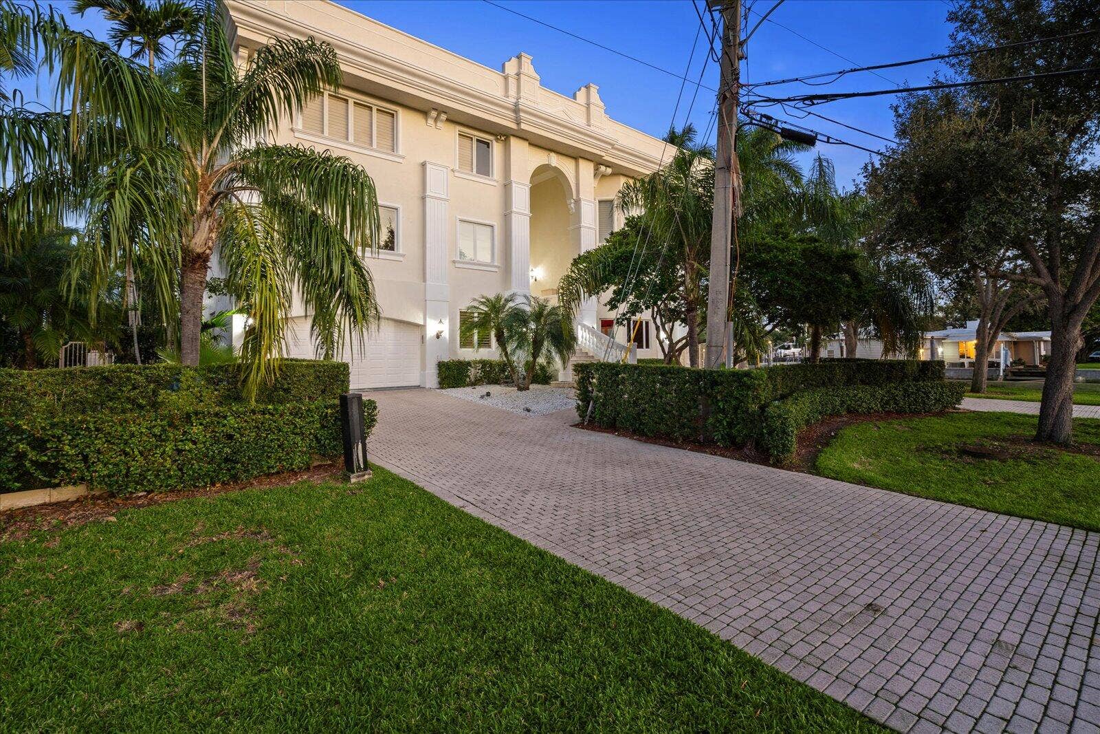 414 Riviera Isle Drive, Fort Lauderdale, FL 33301 63-4141 Riviera Isle Dr twilight_03