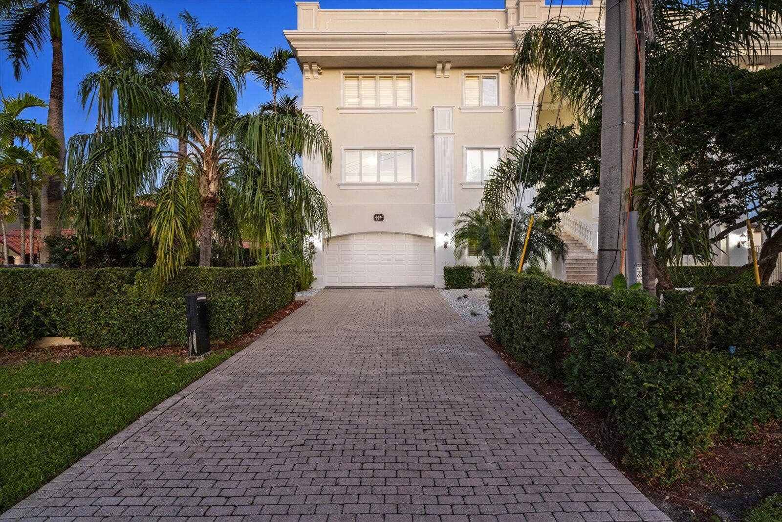 414 Riviera Isle Drive, Fort Lauderdale, FL 33301 65-4141 Riviera Isle Dr twilight_04_1