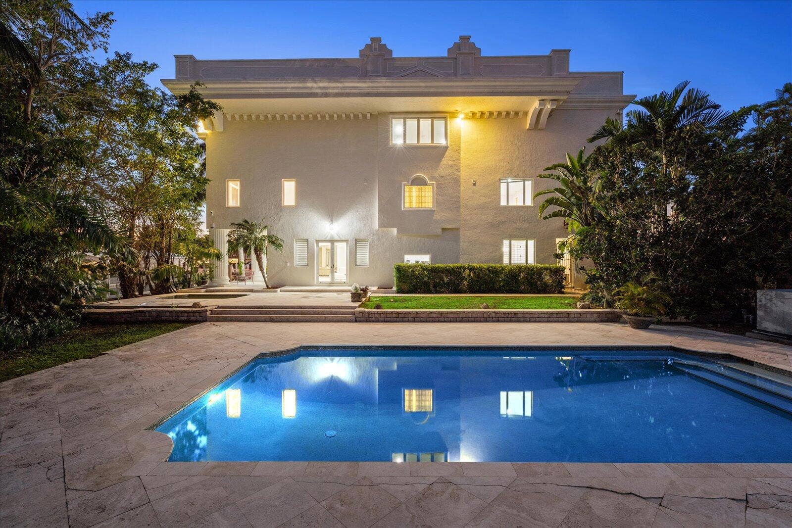 414 Riviera Isle Drive, Fort Lauderdale, FL 33301 56-4141 Riviera Isle Dr twilight_09_1