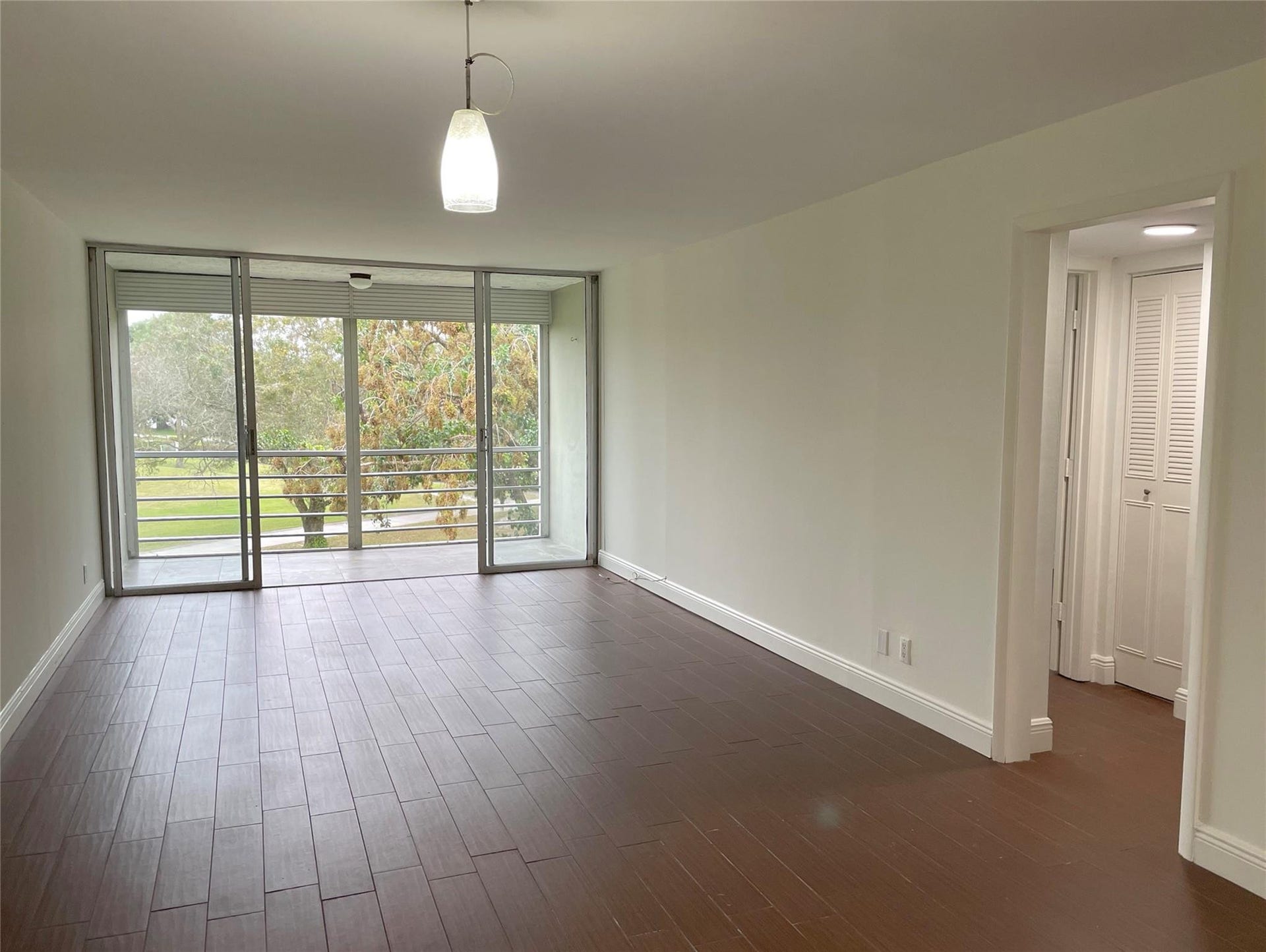 9411 Evergreen Place, #302, Davie, Davie, FL 33324 Photo 3