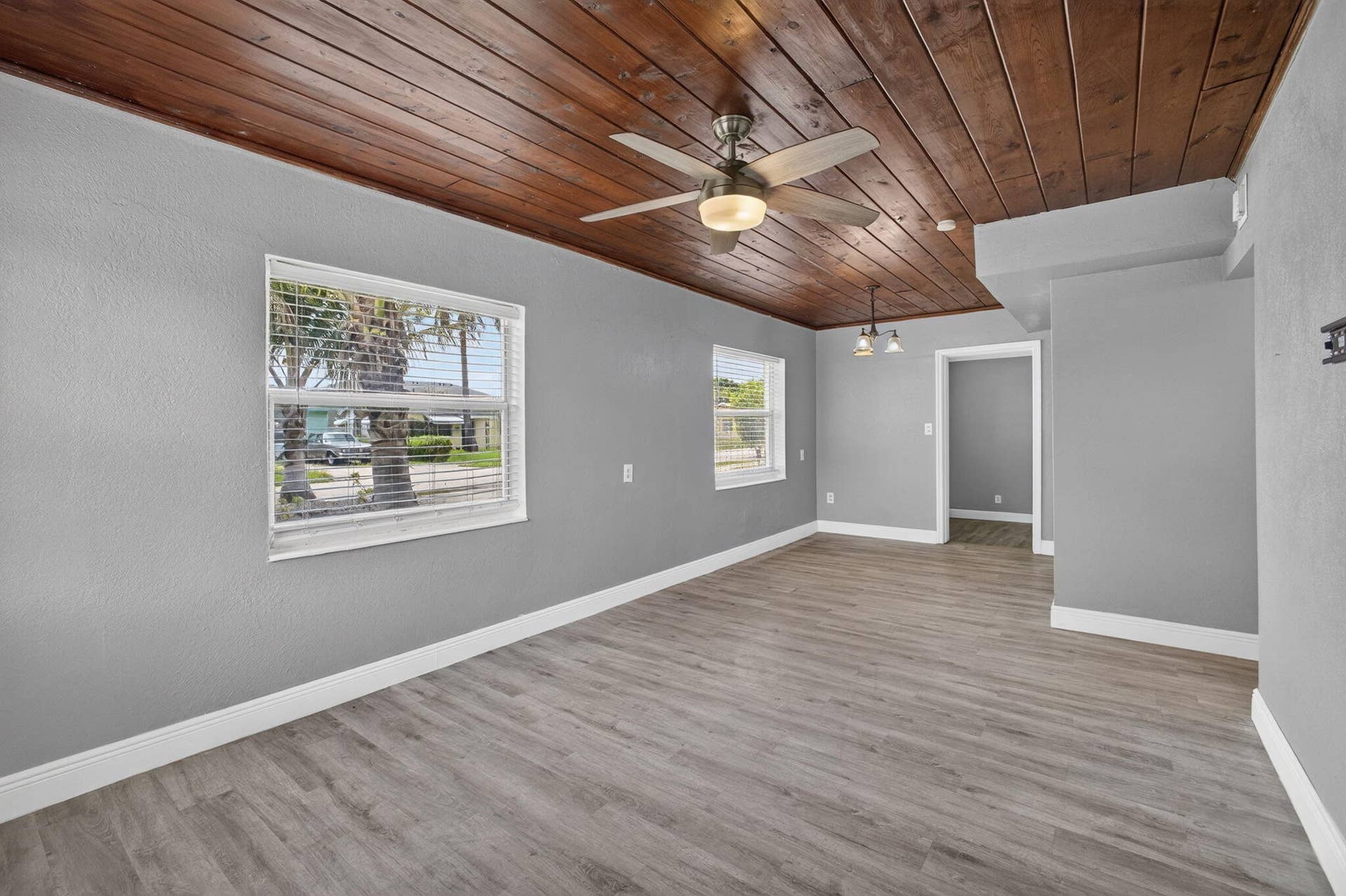 112 W 34th Street, #1, Riviera Beach, FL 33404 15-web-or-mls-5D1A8414