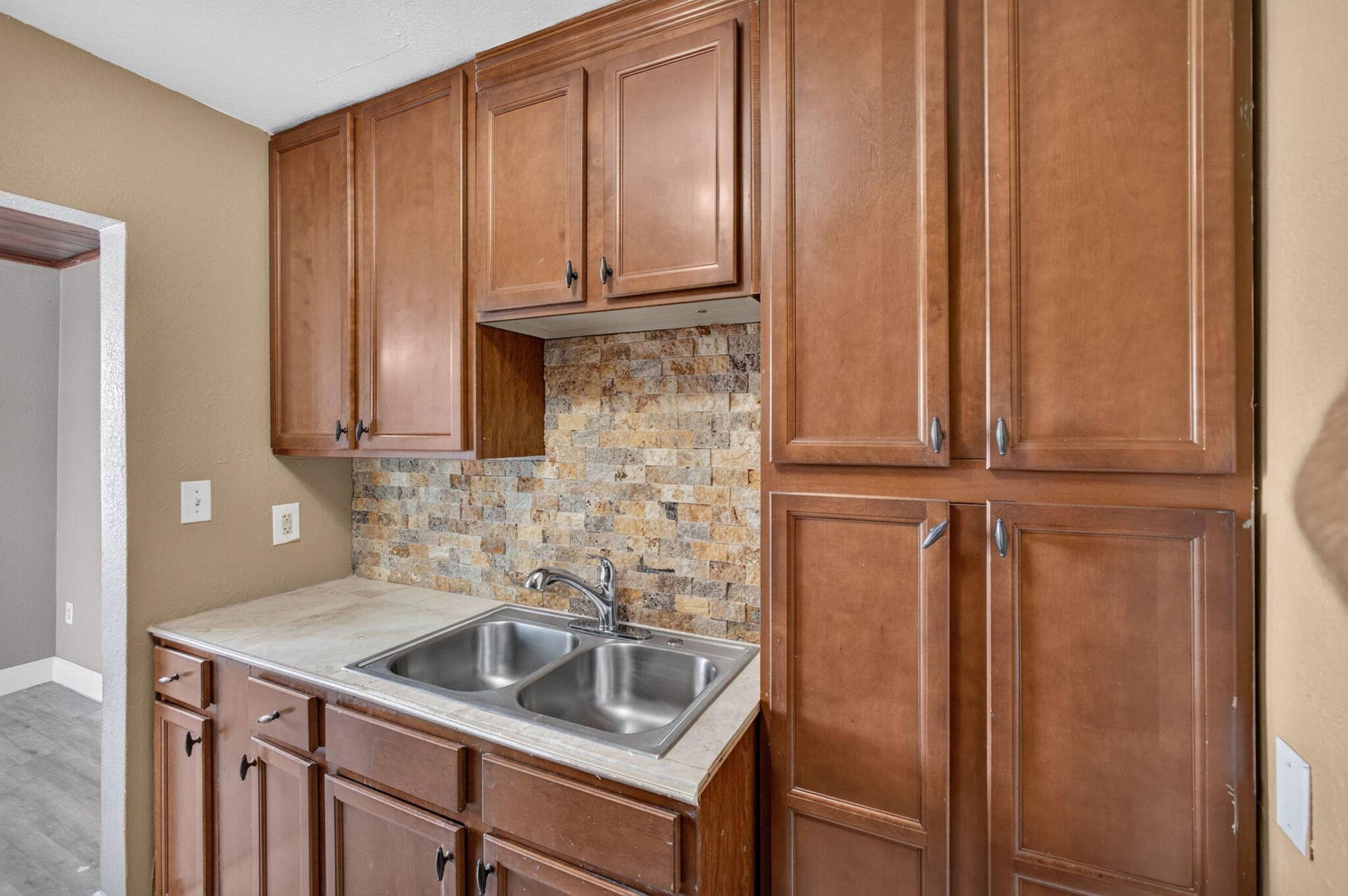 112 W 34th Street, #1, Riviera Beach, FL 33404 16-web-or-mls-5D1A8415